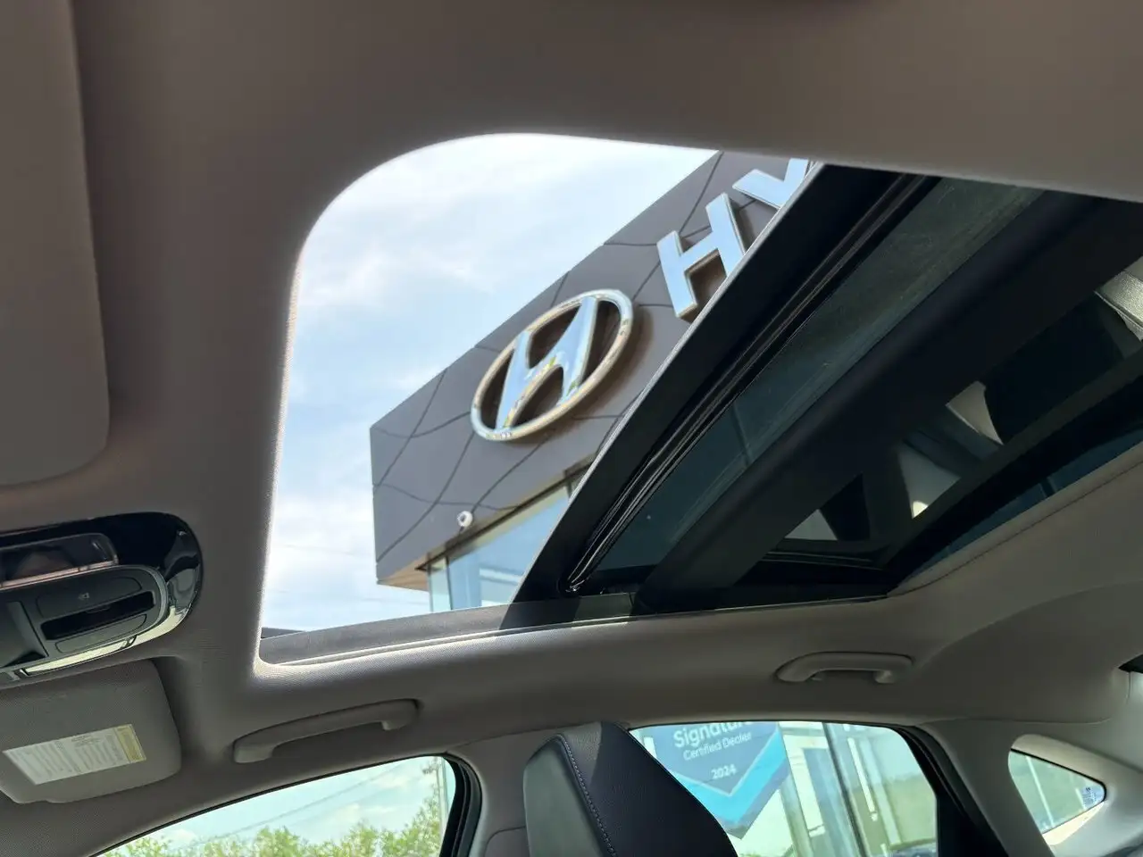 Hyundai SONATA снимка Hyundai SONATA