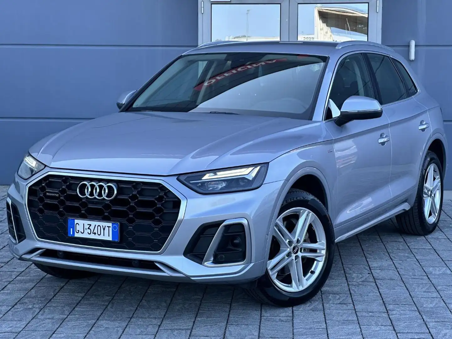 Audi Q5 40 TDI quattro S tronic S line Argento - 2