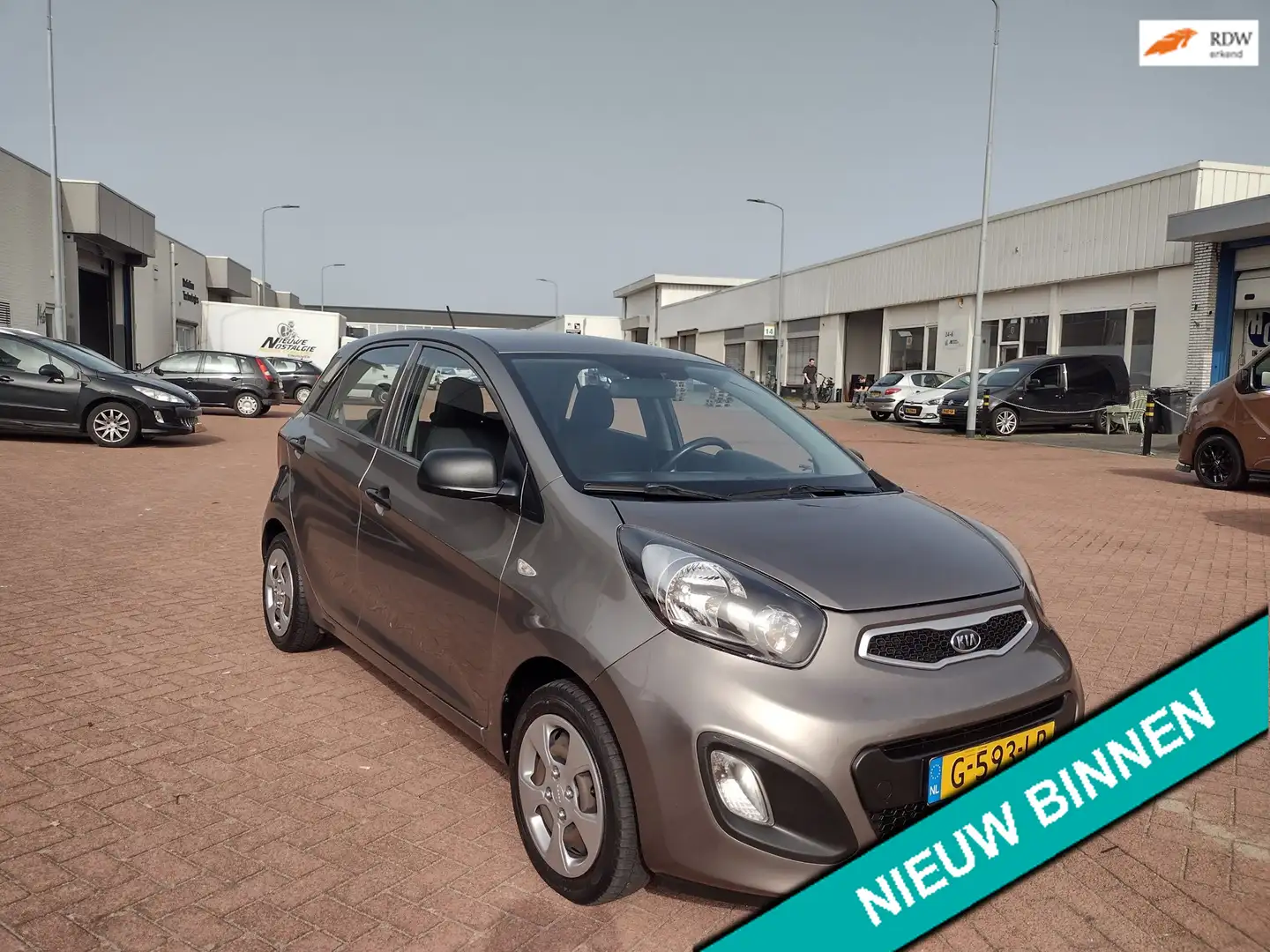 Kia Picanto 1.0 CVVT Comfort Pack MOOIE AUTO BEL 0619590613 5 Grau - 1