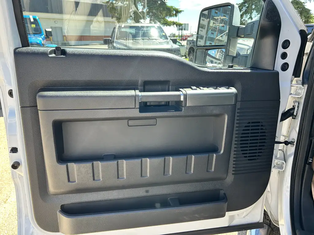 2008 Ford F-350 Super Duty FX4 CrewCab 156 | Heated Seats | Sun Roof | Keyles — photo 6