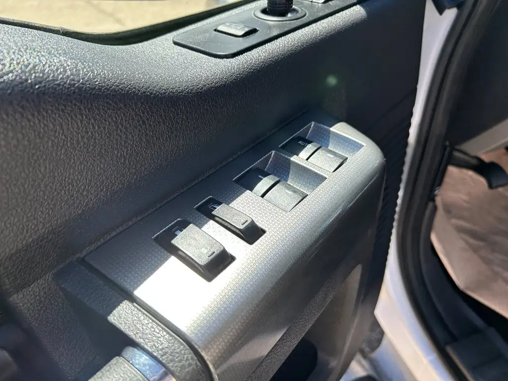 2008 Ford F-350 Super Duty FX4 CrewCab 156 | Heated Seats | Sun Roof | Keyles — photo 8
