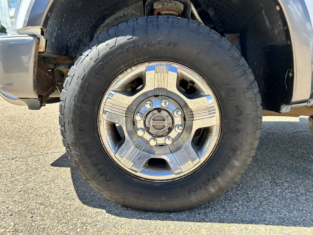 2008 Ford F-350 Super Duty FX4 CrewCab 156 | Heated Seats | Sun Roof | Keyles — photo 3