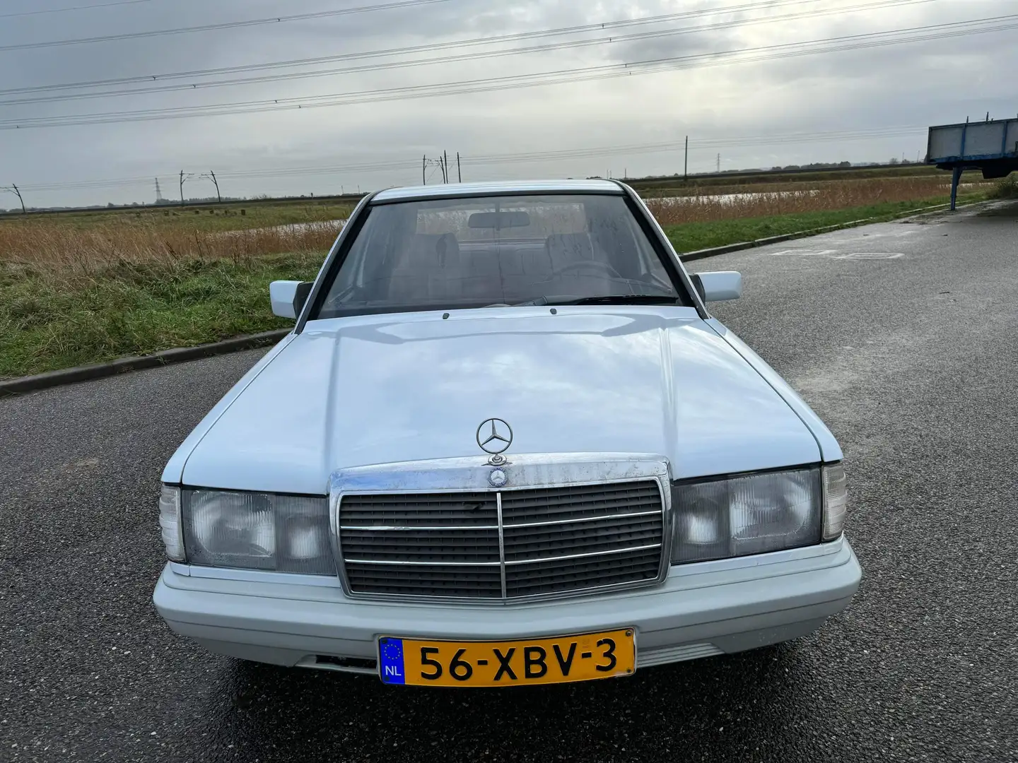 Mercedes-Benz 190 2.0 E Blanc - 1