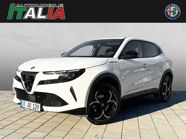 2025 Alfa Romeo Junior in White for sale