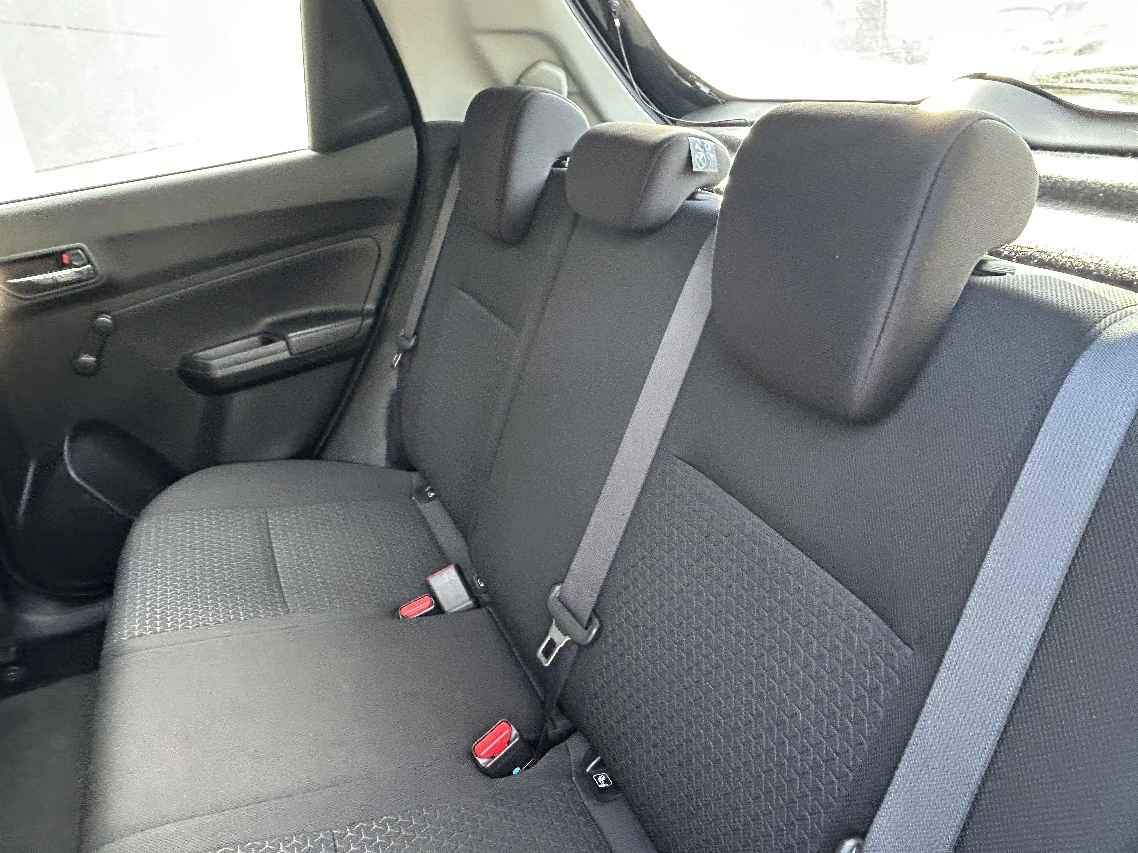 Suzuki Swift Swift 1.2i SHVS GL 12V ESSENCE ELECTRIQUE BLUETOOT — photo 15