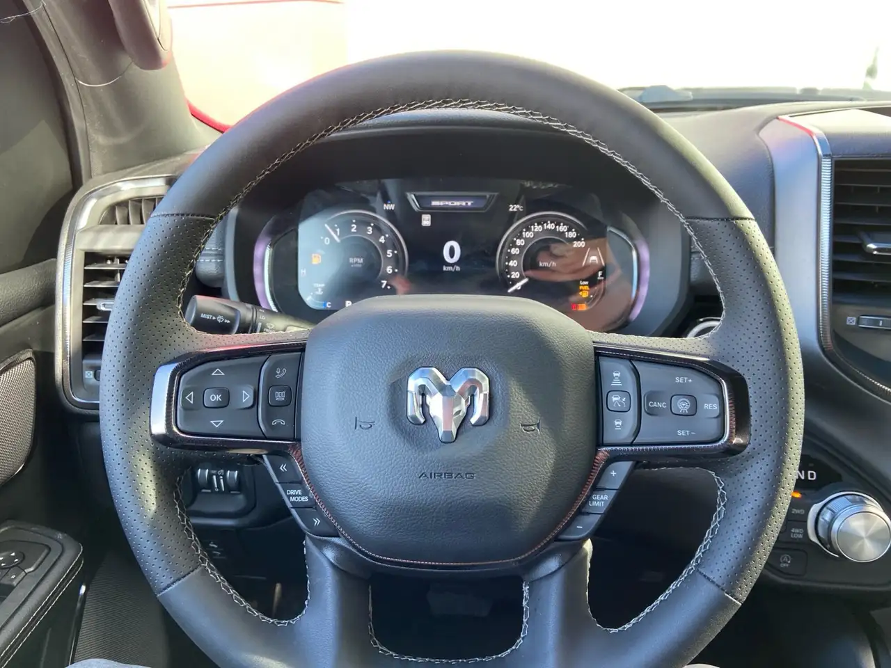 RAM 1500 снимка RAM 1500