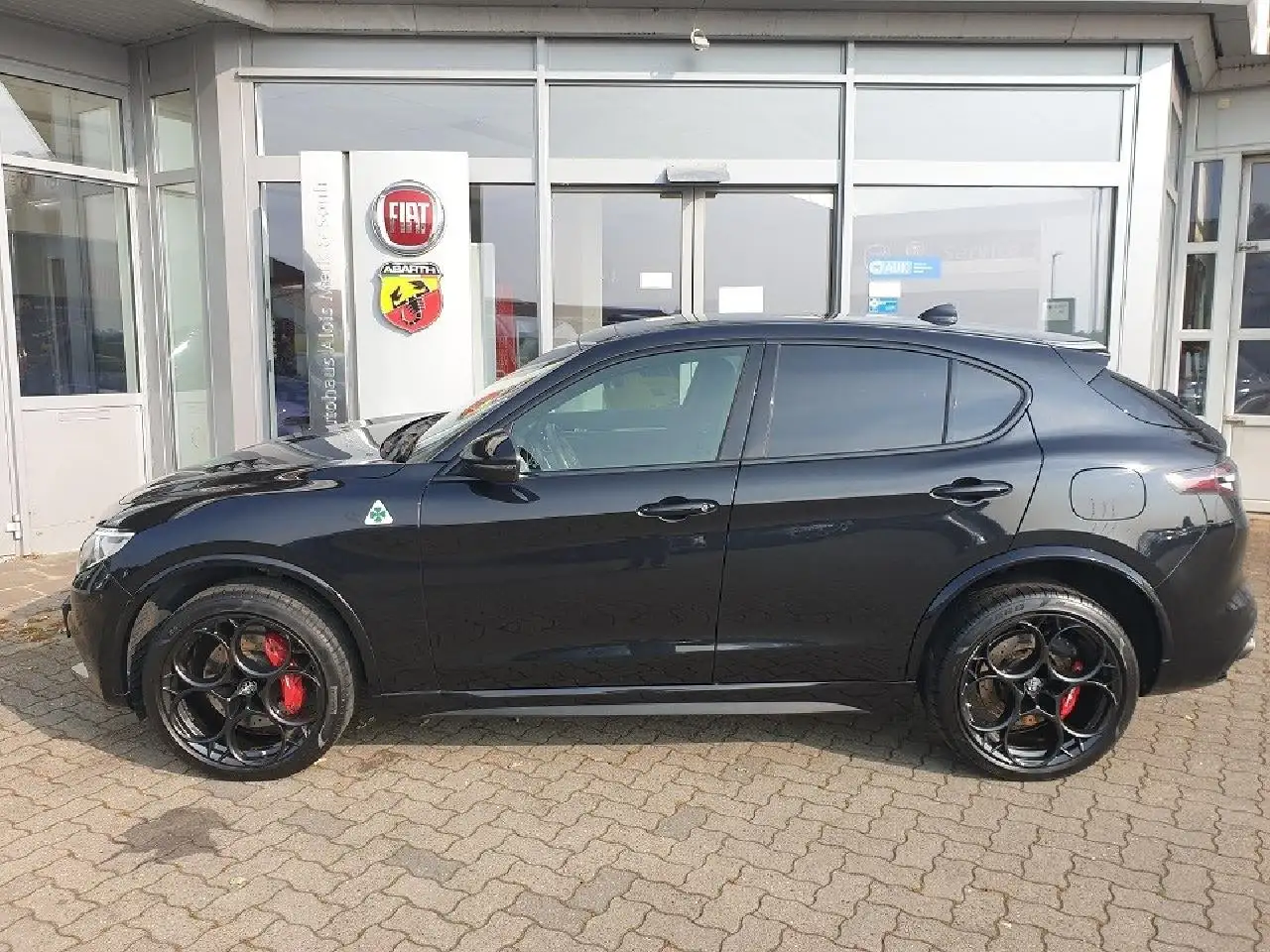 Alfa Romeo Stelvio 2023