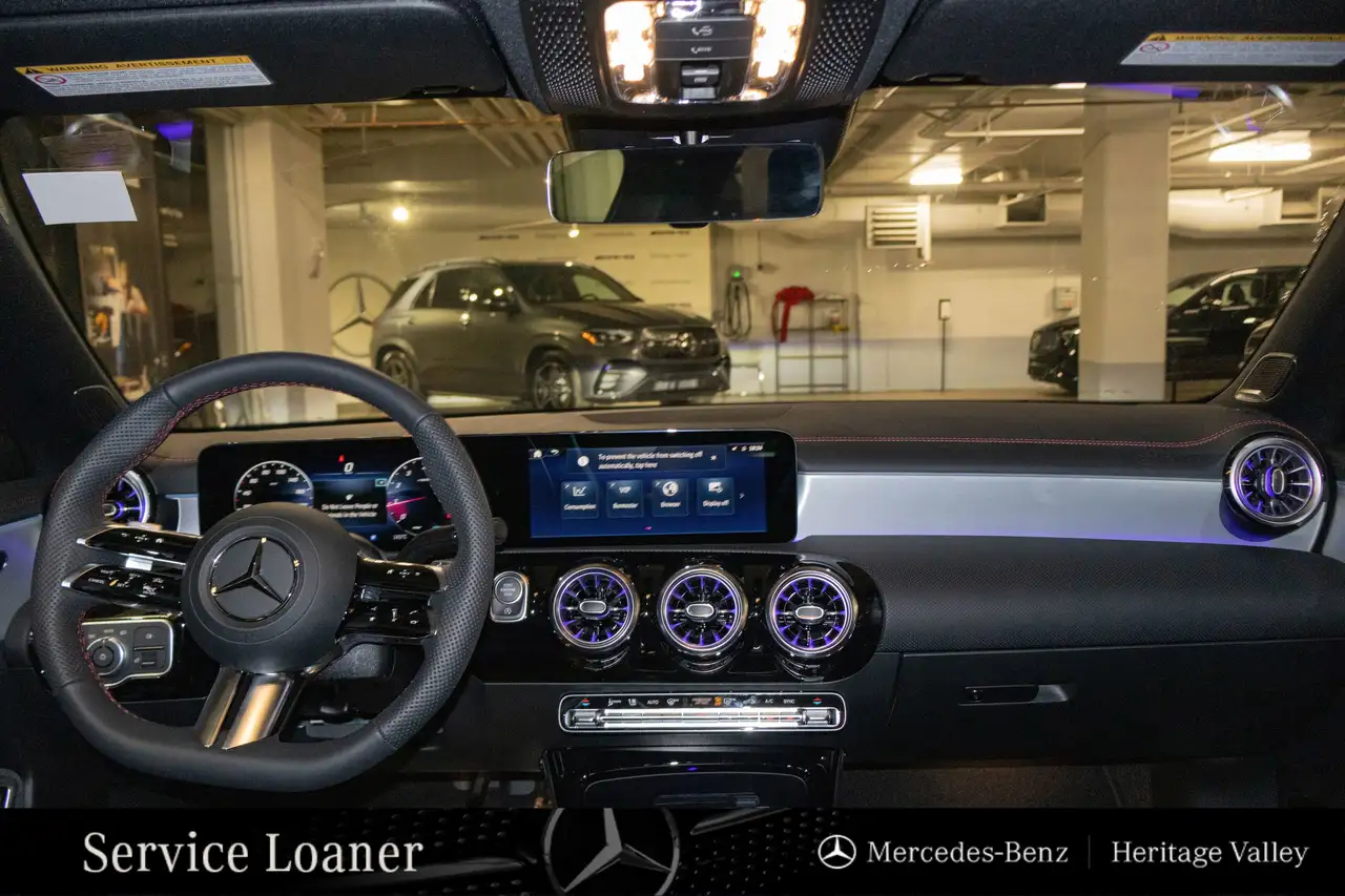 Mercedes-Benz CLA снимка Mercedes-Benz CLA