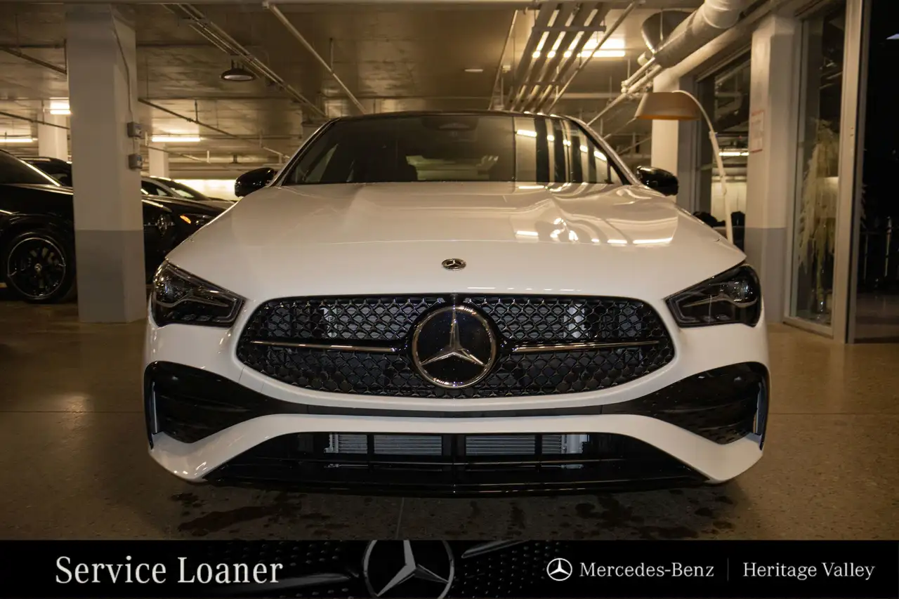Mercedes-Benz CLA снимка Mercedes-Benz CLA