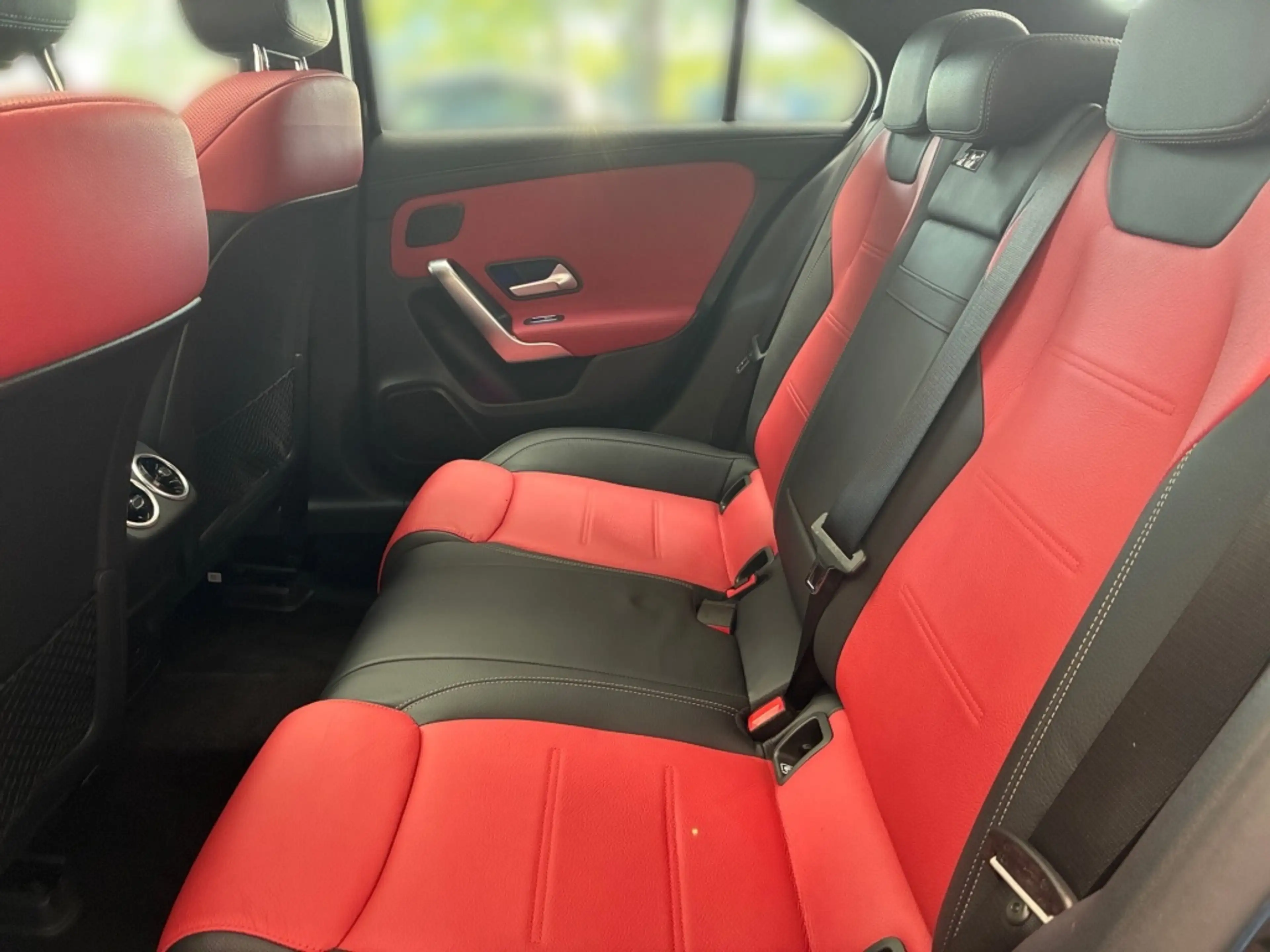 Mercedes-Benz A 35 AMG 4M LIMO Pano 360° DISTRO KEYLESS MBUX — photo 10