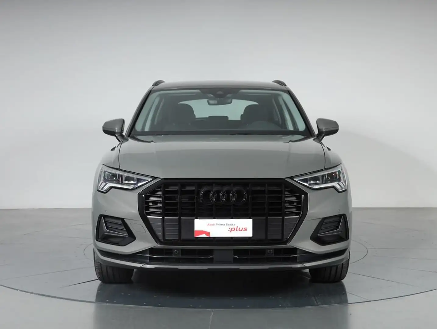 Audi Q3 35 2.0 tdi Business Advanced s-tronic Grigio - 2