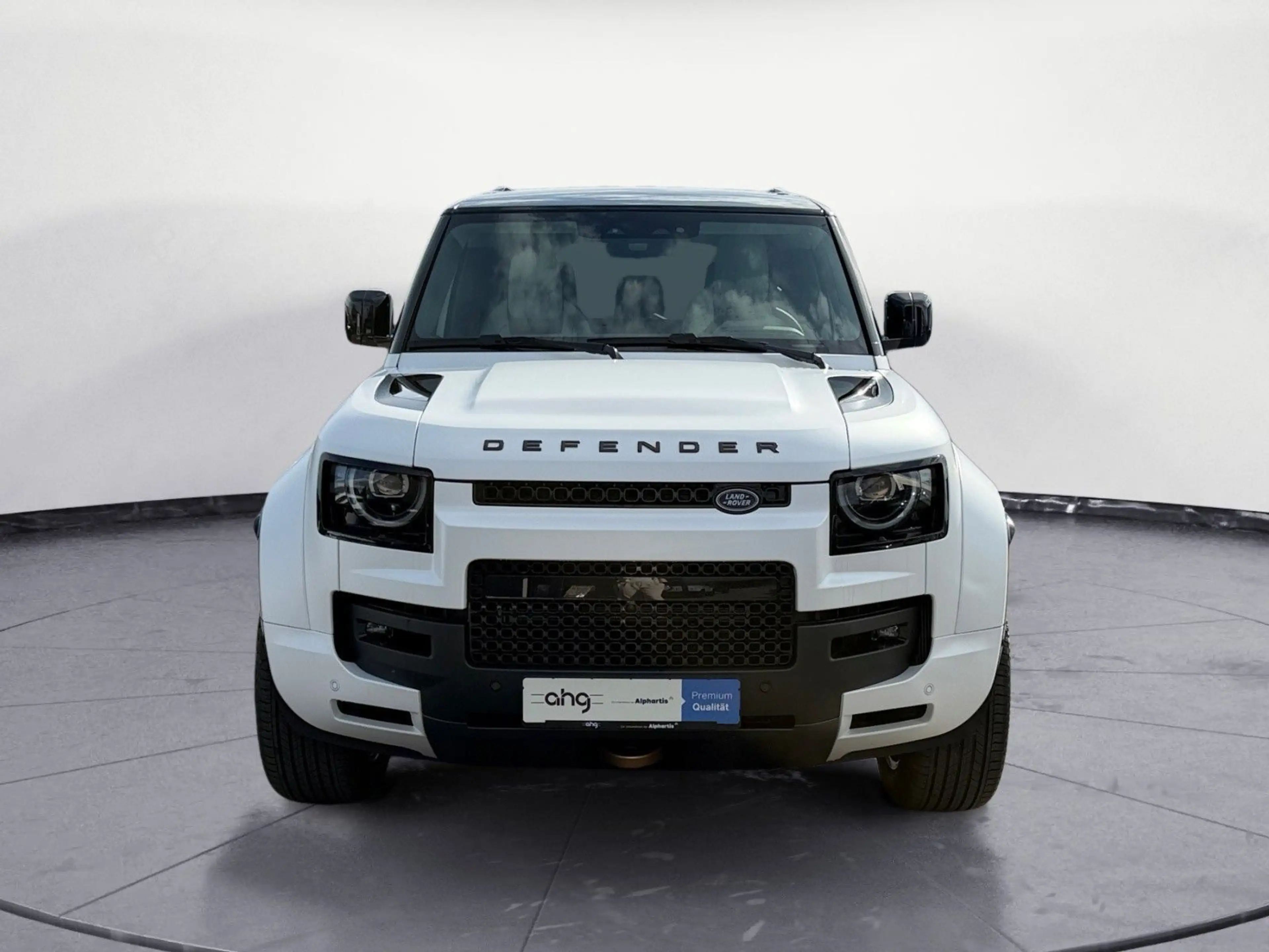 Land Rover Defender 110 P635 OCTA MATT CARBON LIGHT CLOUD — photo 7