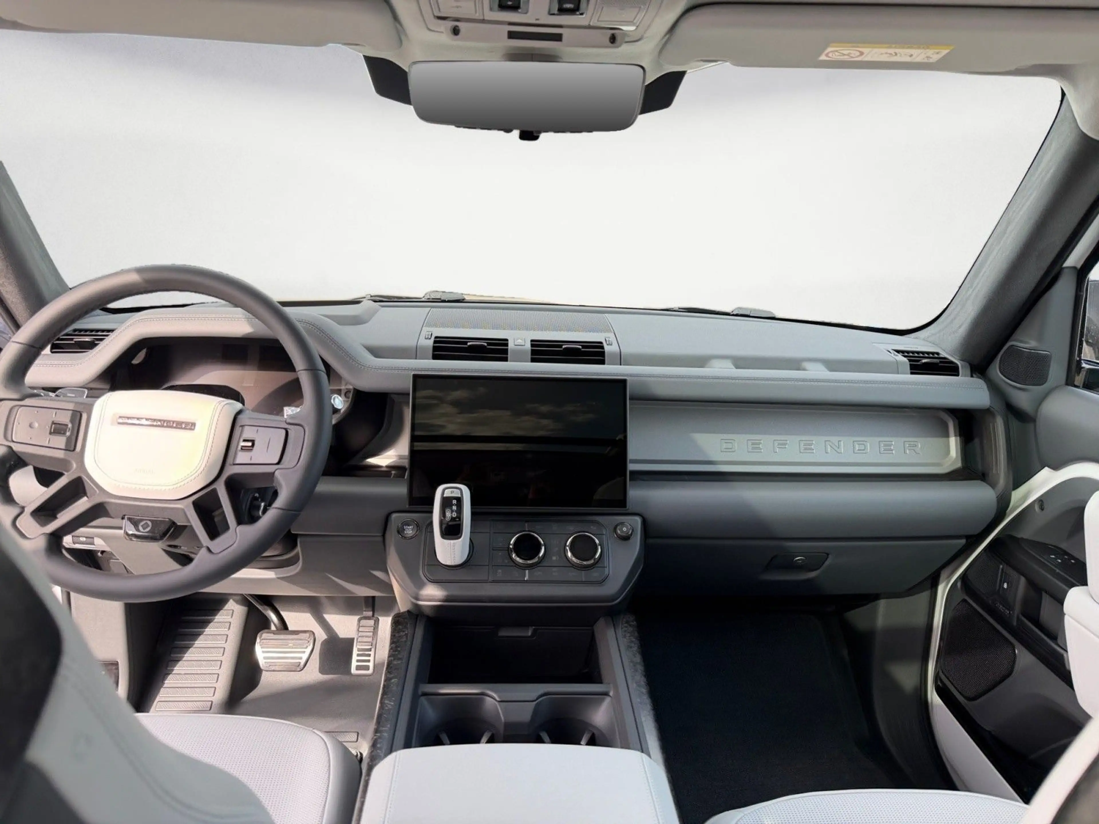 Land Rover Defender 110 P635 OCTA MATT CARBON LIGHT CLOUD — photo 11