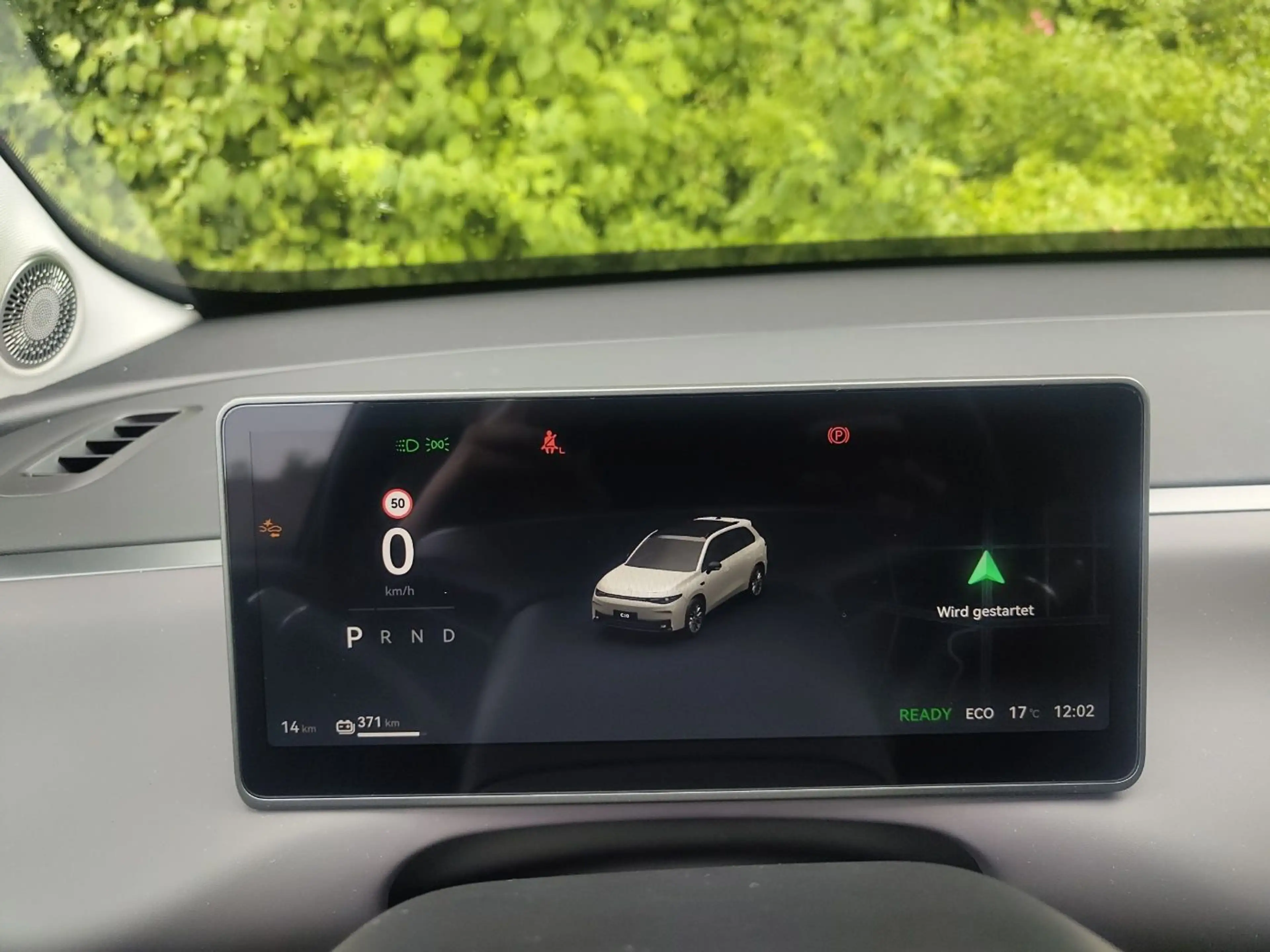 Leapmotor C10 AWD DESIGN PRO MAX 800V PANO NAVI ACC — photo 12