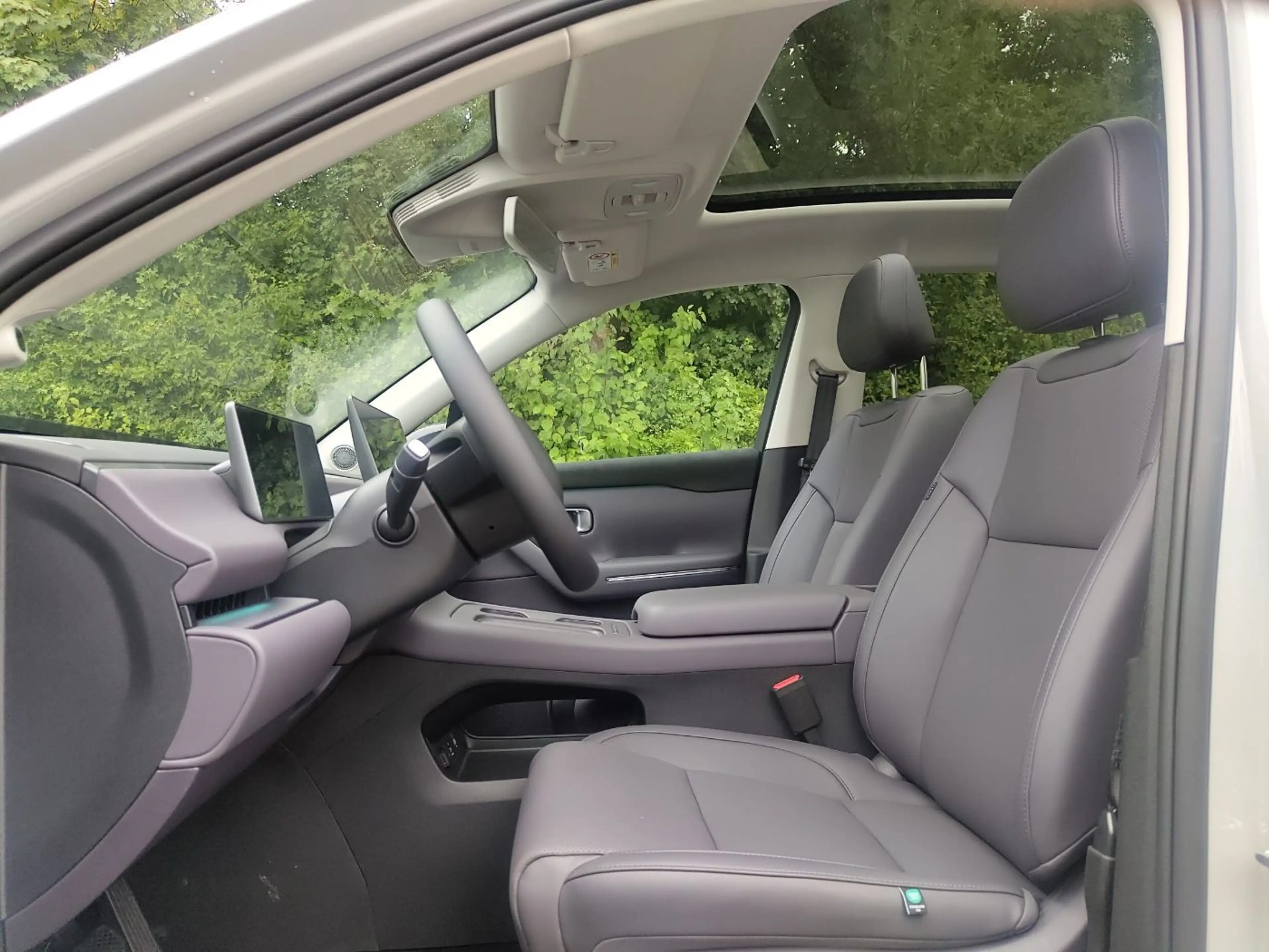Leapmotor C10 AWD DESIGN PRO MAX 800V PANO NAVI ACC — photo 7