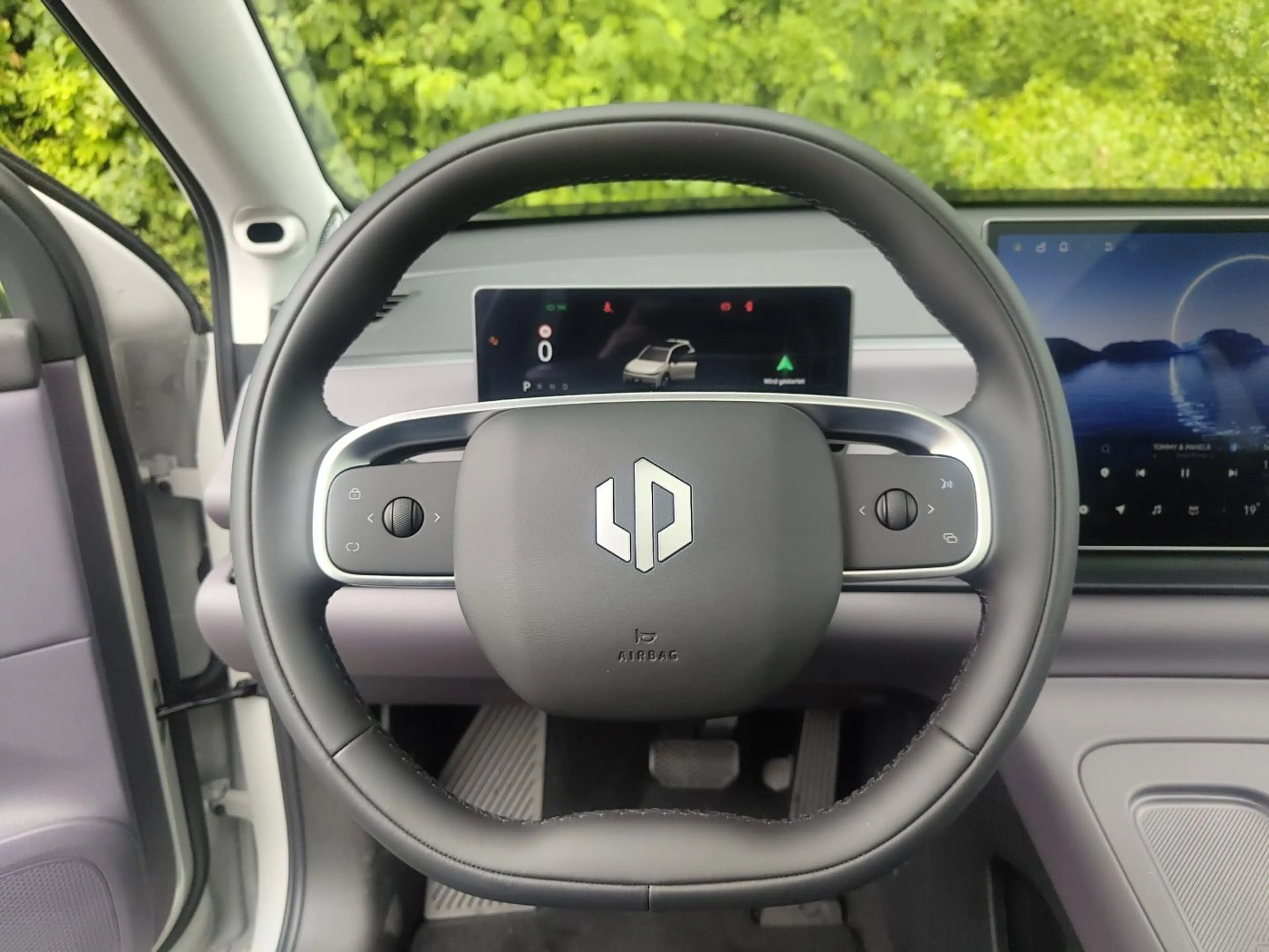 Leapmotor C10 AWD DESIGN PRO MAX 800V PANO NAVI ACC — photo 11