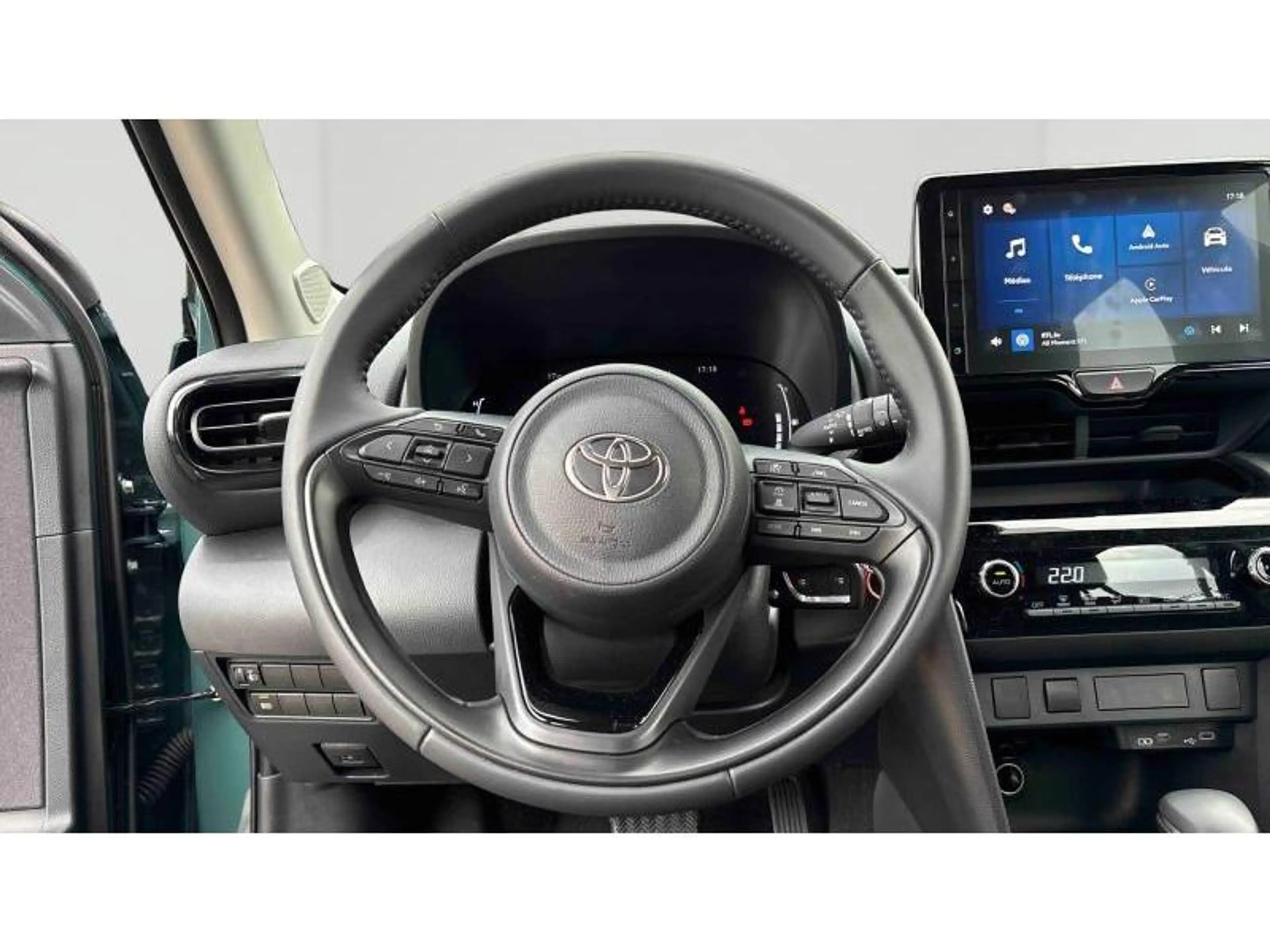 Toyota Yaris Cross — photo 13