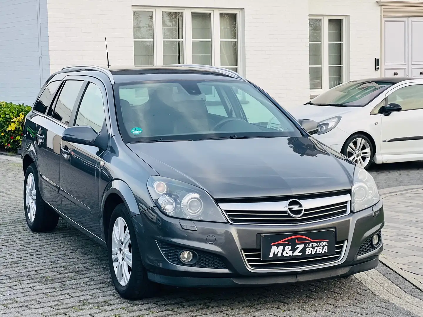 Opel Astra Astra 1.6i Innovation * Automaat * 177.000 km - 2