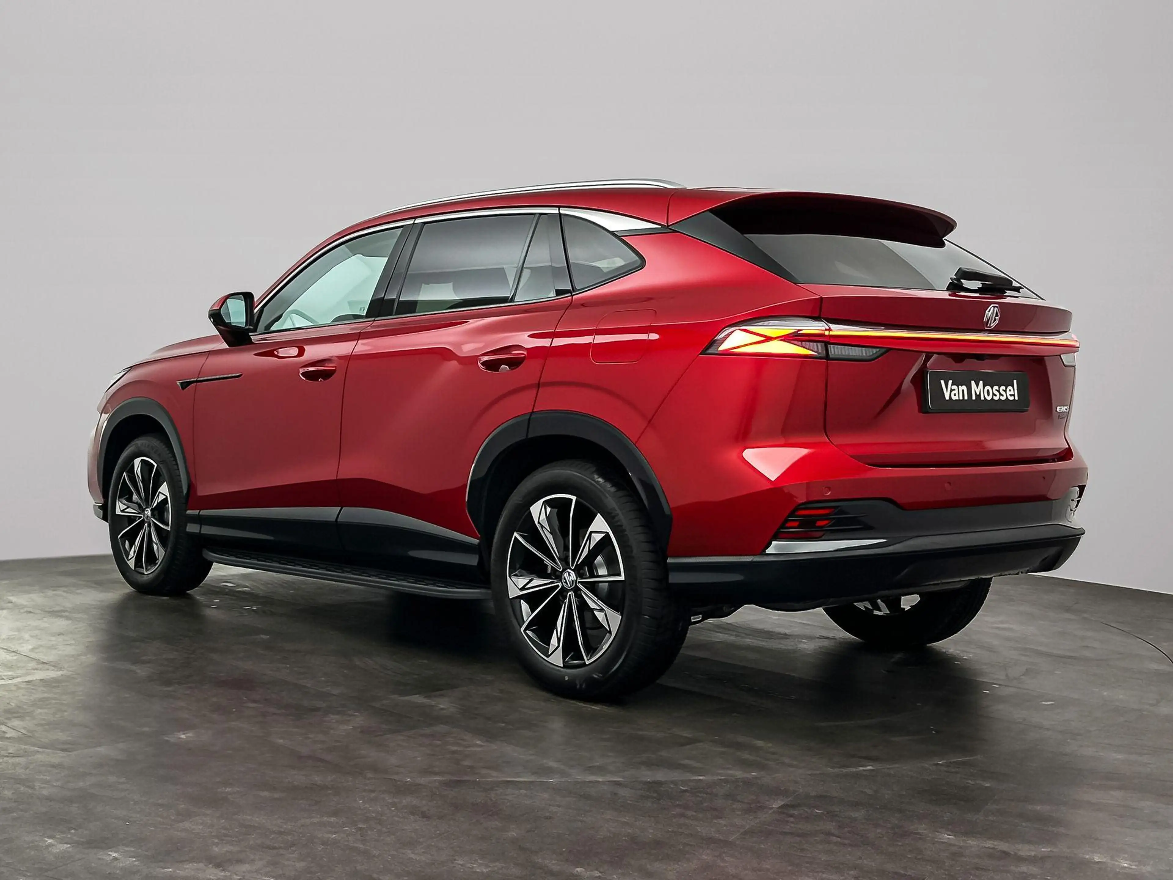 MG HS 1.5T PHEV Luxury Madness Edition | 360 Camera | LE — photo 5