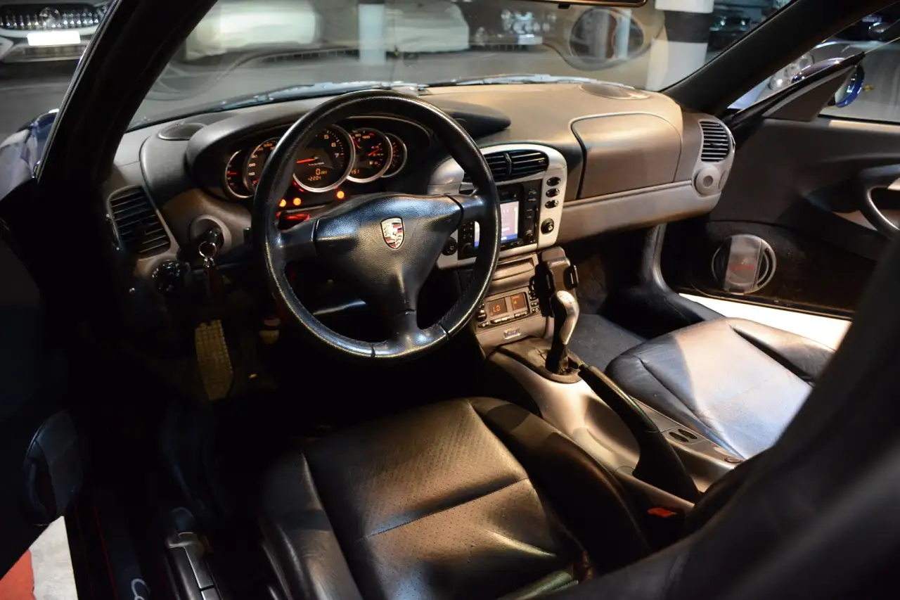 Porsche 996 Carrera 4 Coupé, foto 6