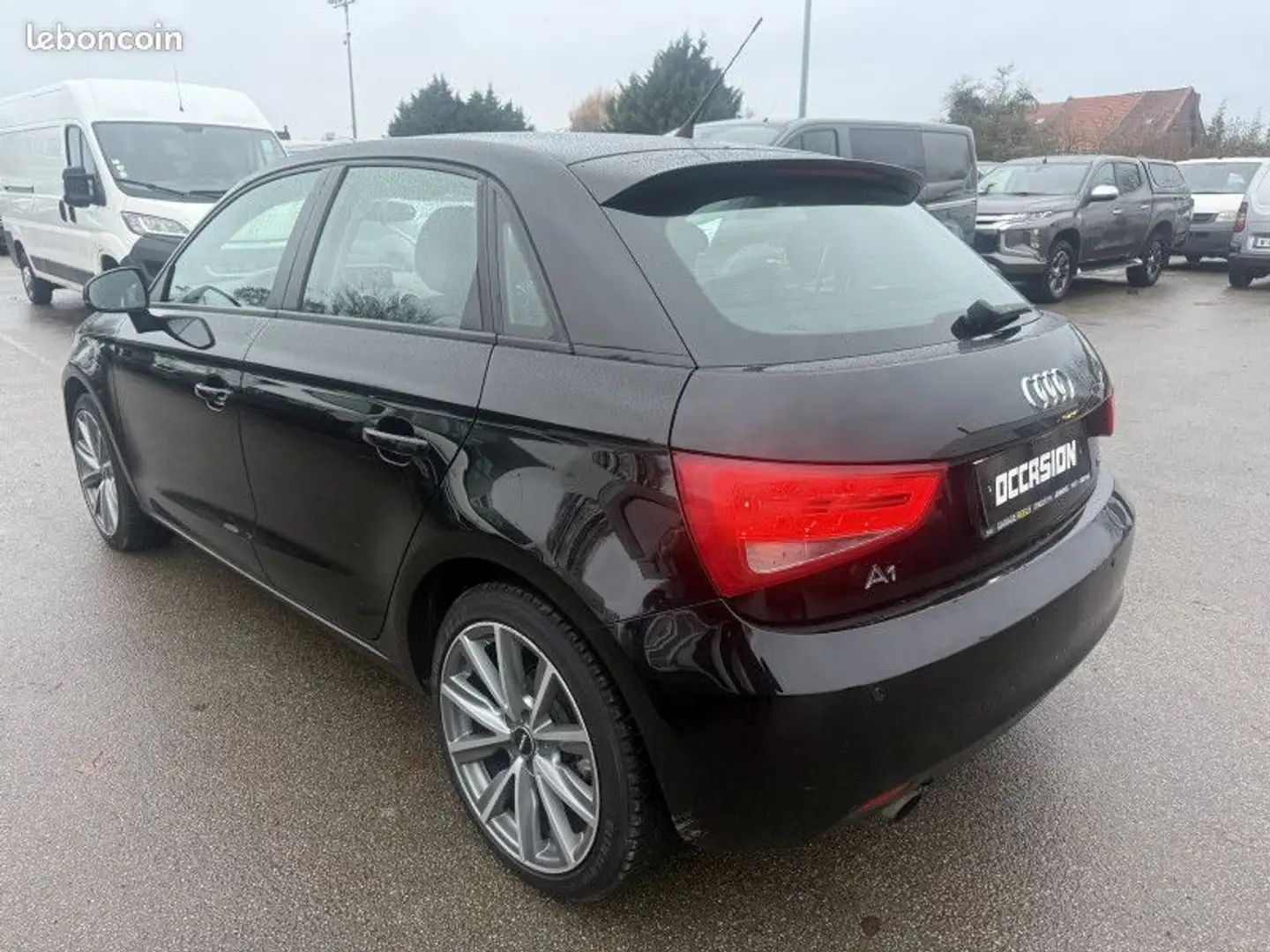 Audi A1 1.2 TFSI 86CH AMBITION LUXE Noir - 2