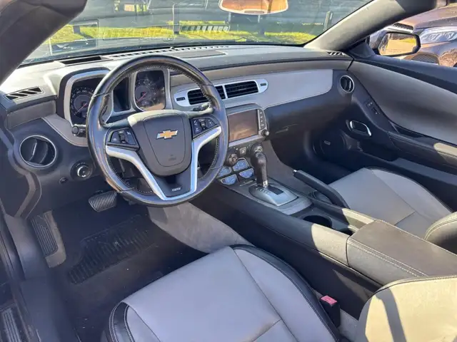 Chevrolet Camaro view 7
