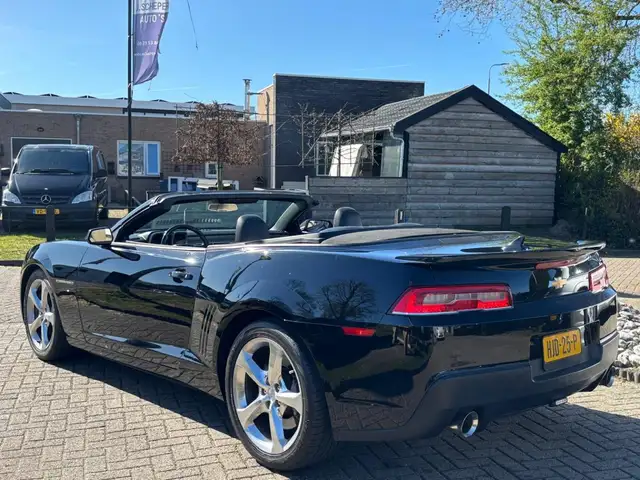 Chevrolet Camaro view 5