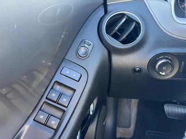 Chevrolet Camaro view 14