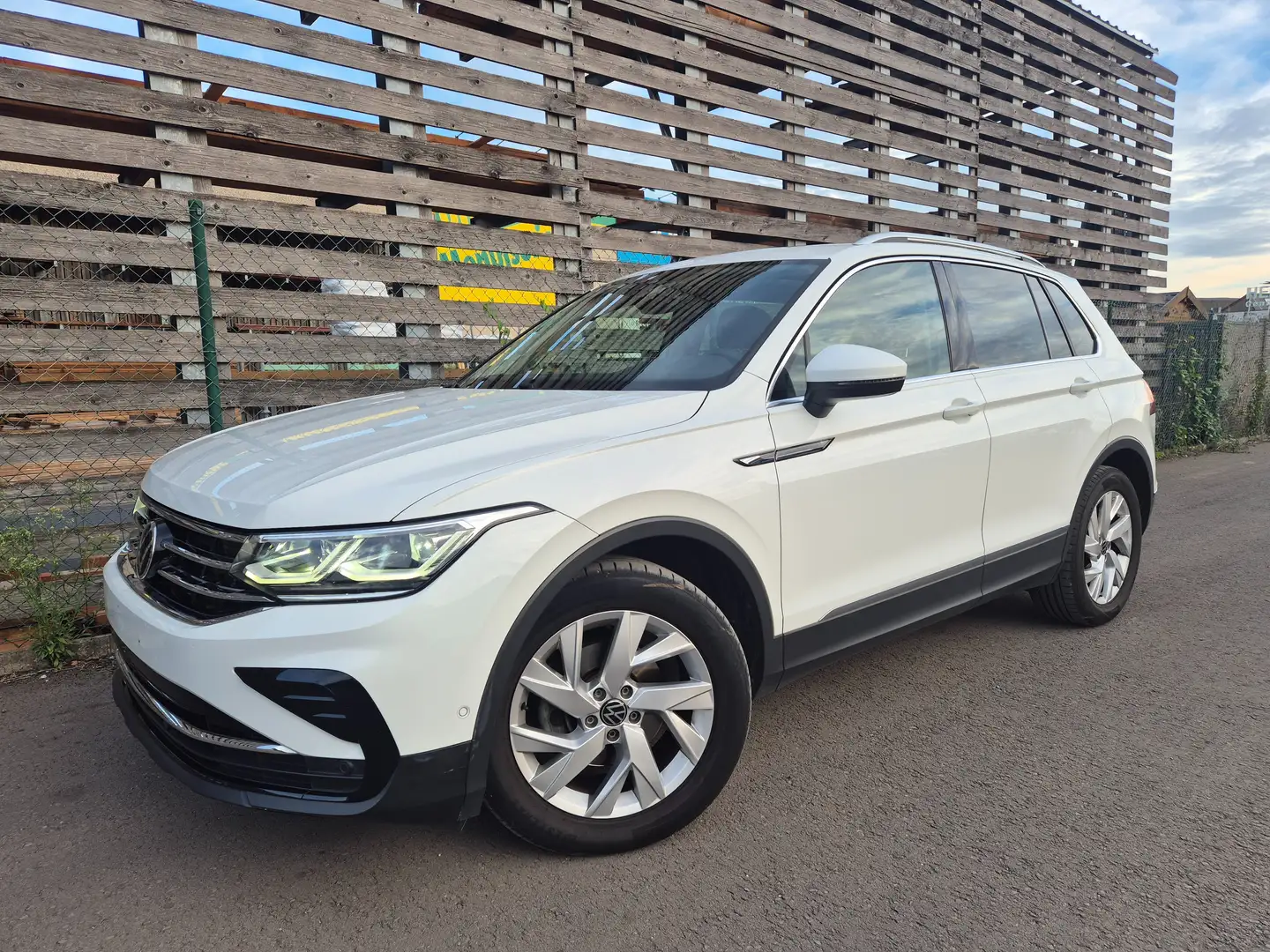 Volkswagen Tiguan Tiguan 2.0 TDi SCR IQ.Drive DSG Blanc - 2