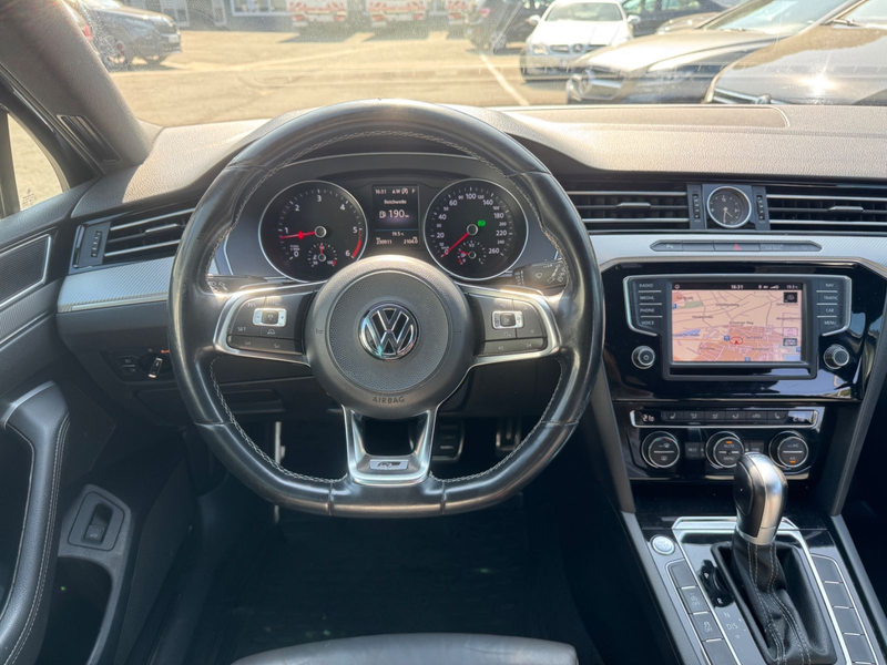 Volkswagen Passat Variant Highline DSG R-Line Navi LED ACC — photo 12