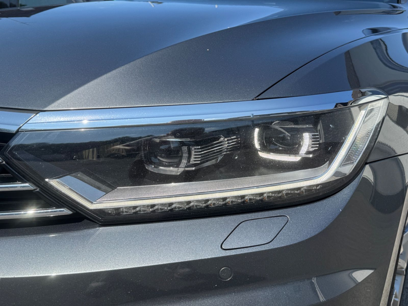 Volkswagen Passat Variant Highline DSG R-Line Navi LED ACC — photo 6