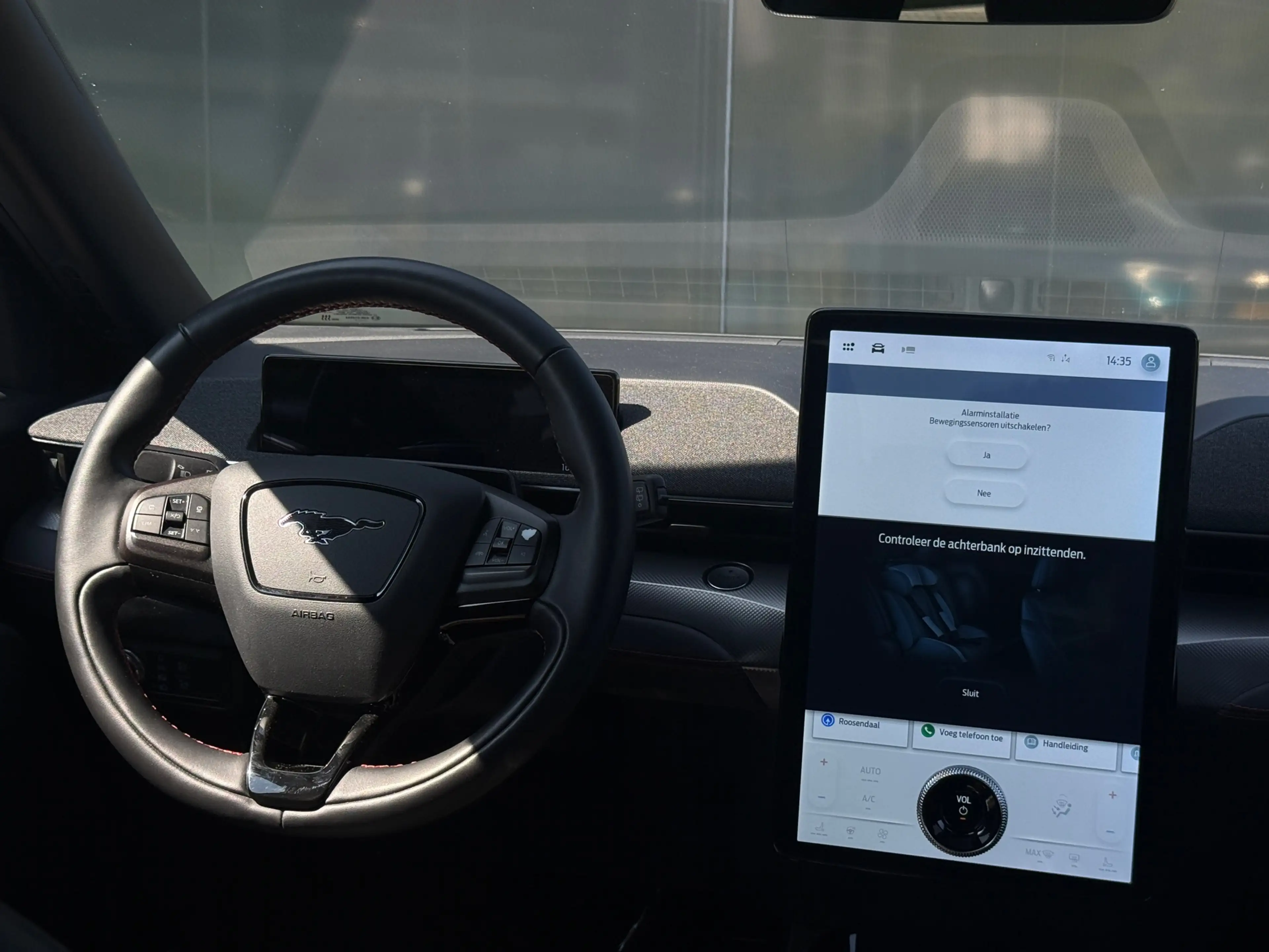 Ford Mustang Mach-E Extended First Edition AWD 98 kWh 93% SOH PANO — photo 12