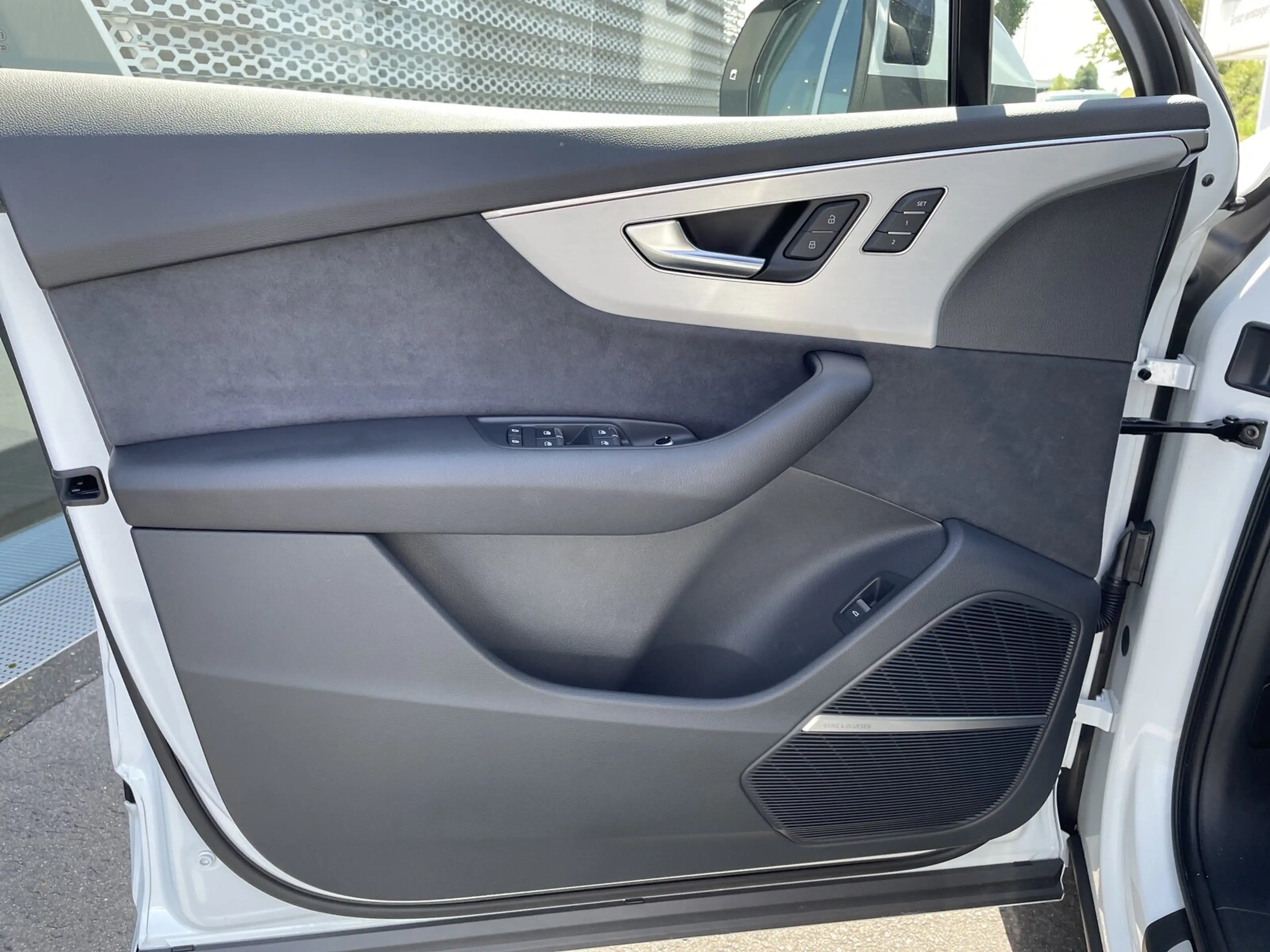 Audi Q7 55 TFSI quattro tiptronic S line Sportpaket — photo 6