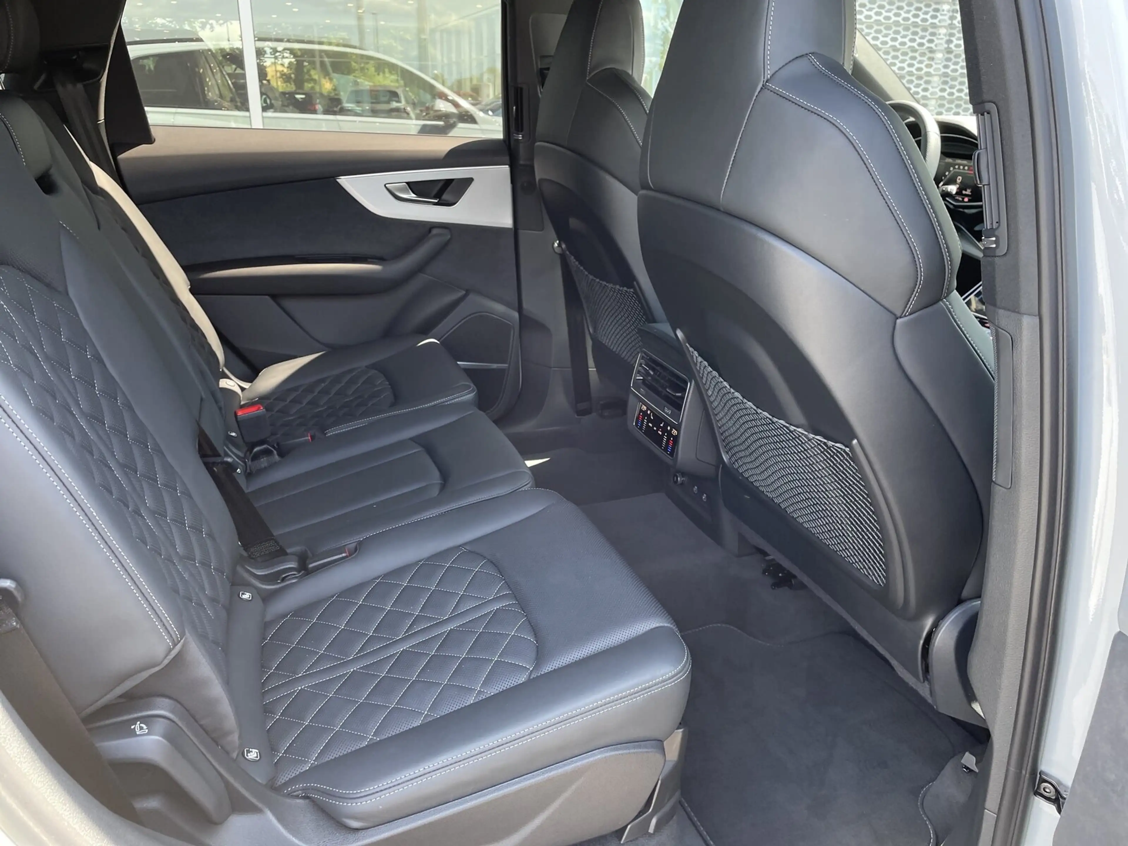 Audi Q7 55 TFSI quattro tiptronic S line Sportpaket — photo 11