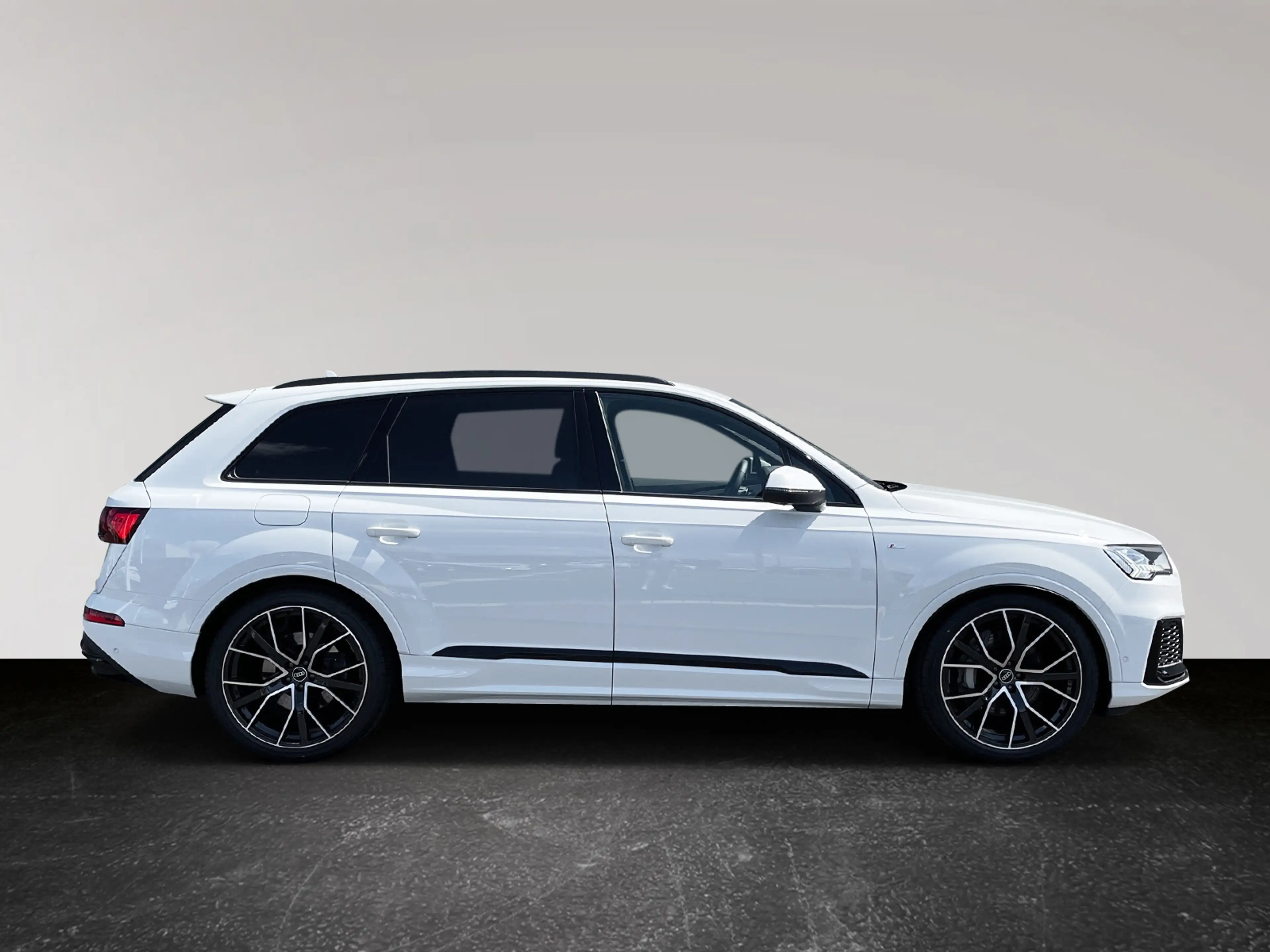 Audi Q7 55 TFSI quattro tiptronic S line Sportpaket — photo 3