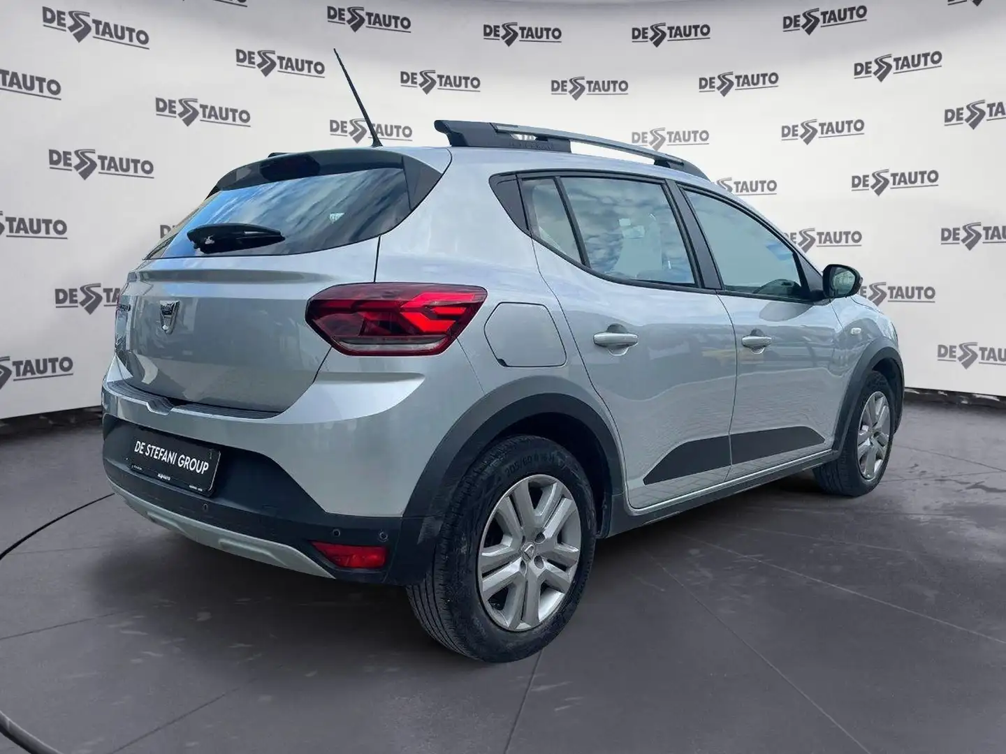 Dacia Sandero Sandero Stepway 1.0 tce Comfort Eco-g 100cv Grigio - 2