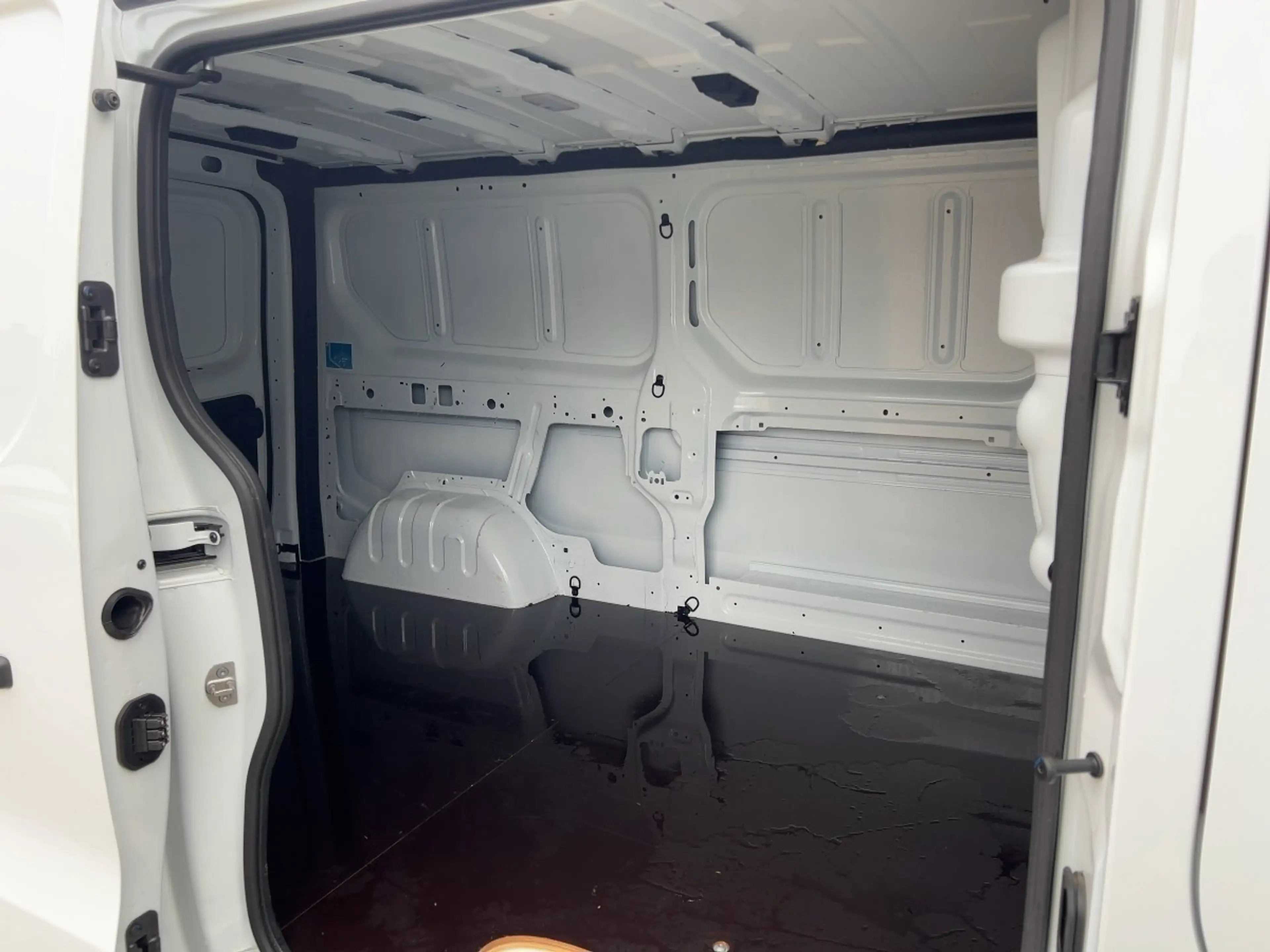 Renault Trafic E-TECH 100% elektrisch Kastenwagen L2H1 PDC — photo 8
