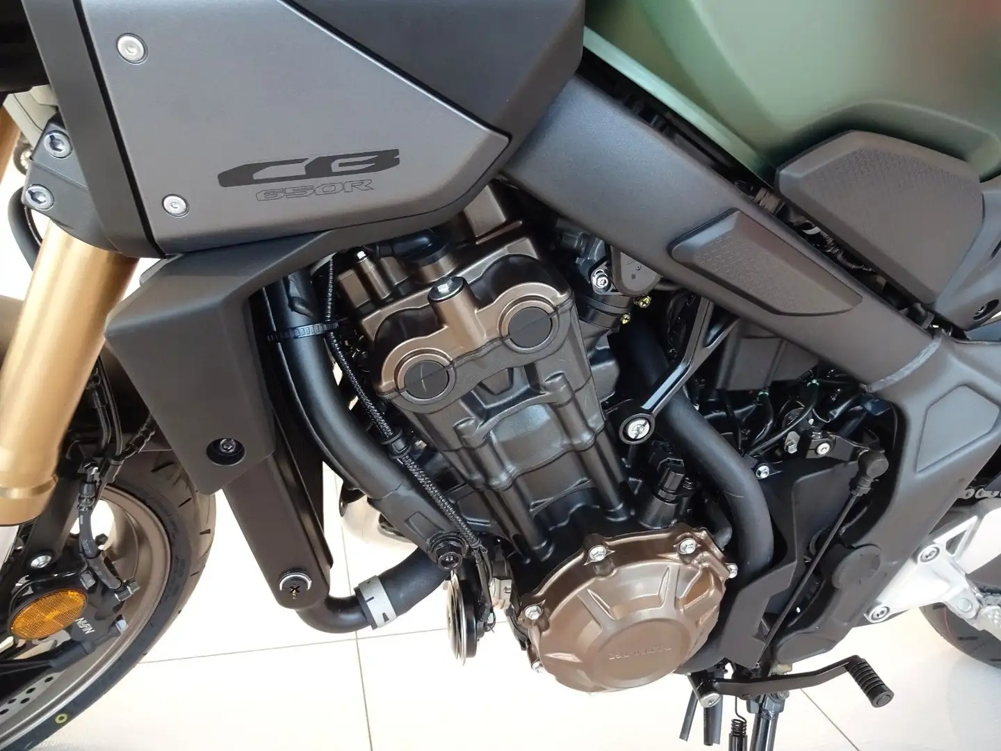 Honda CB 650 R Groen - 2
