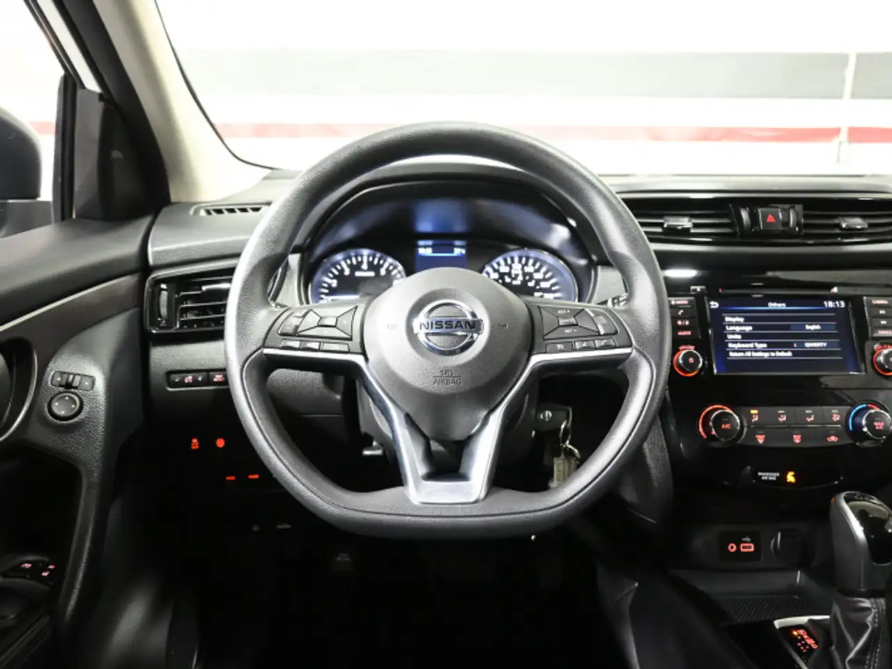 Nissan Qashqai снимка Nissan Qashqai