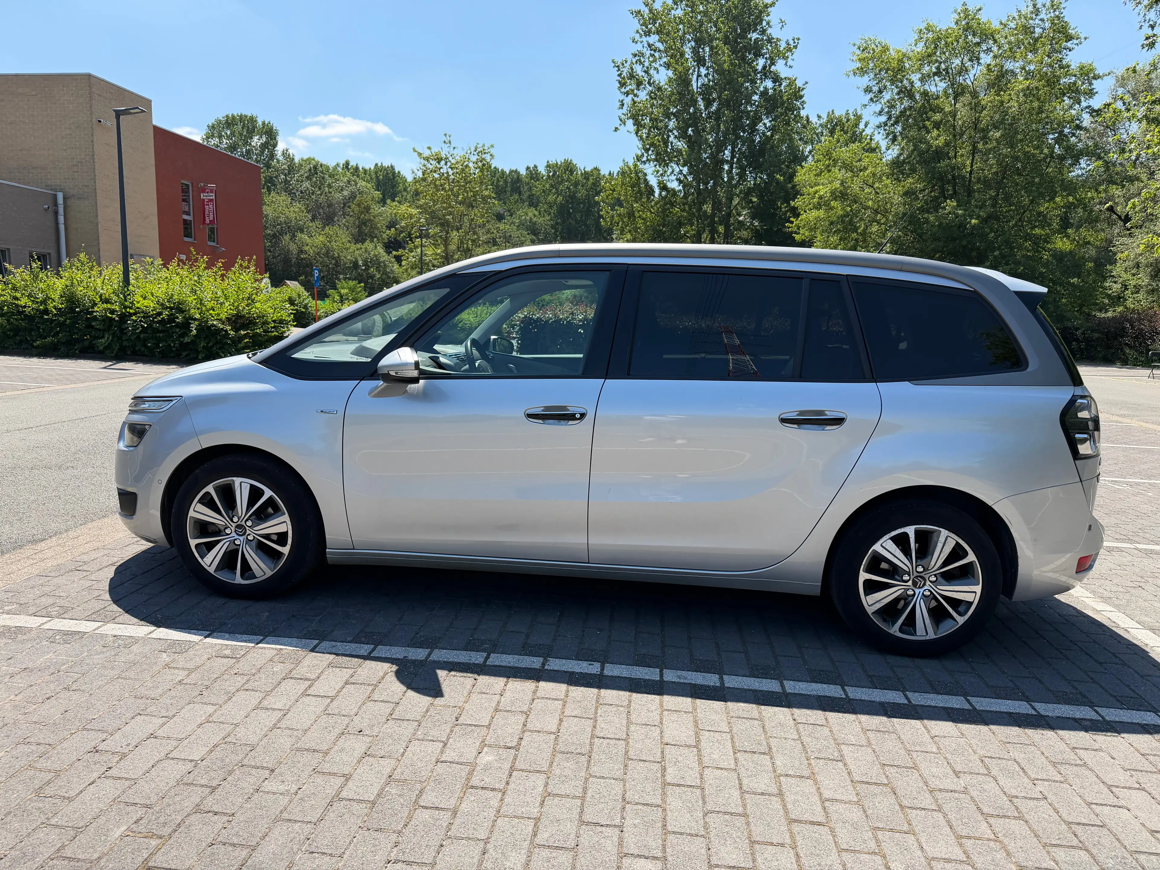 Citroen Grand C4 Picasso Grand C4 Picasso 1.6 BlueHDi exclusive 7 places carnet complet — photo 14