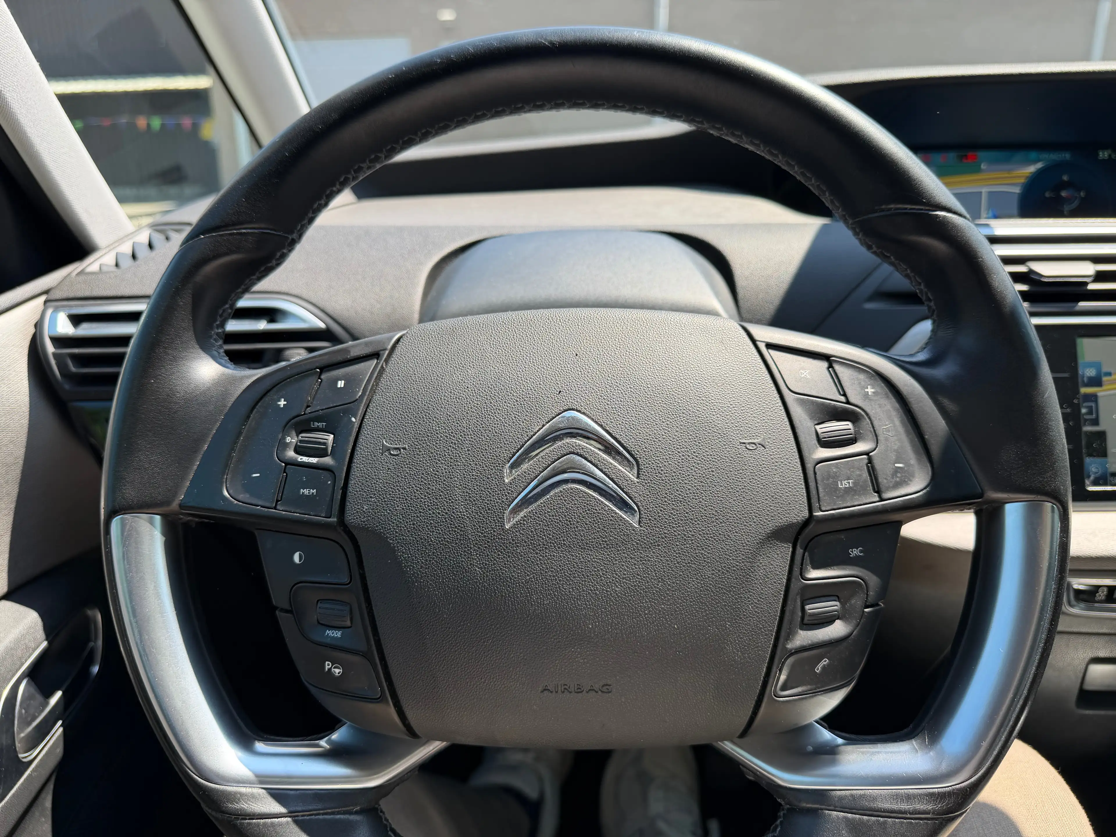 Citroen Grand C4 Picasso Grand C4 Picasso 1.6 BlueHDi exclusive 7 places carnet complet — photo 9