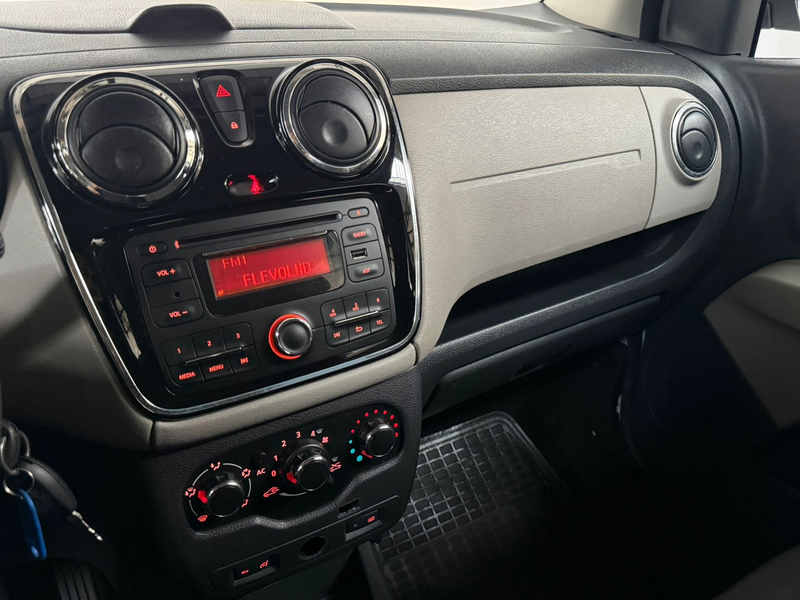 Dacia Lodgy 1.2 TCe (GEREVISEERDE MOTOR )Ambiance 7p/AIRCO, — photo 13