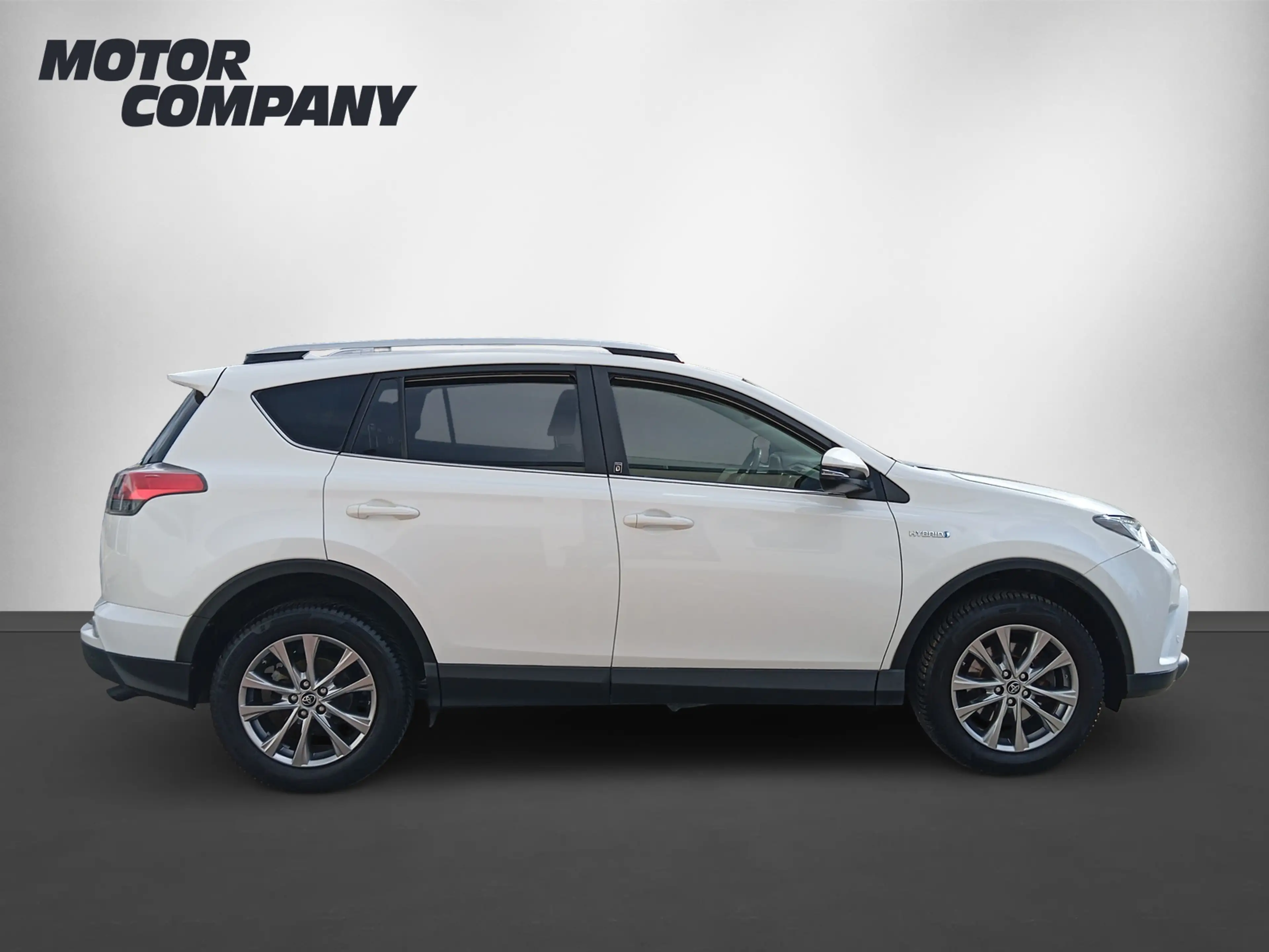 Toyota RAV4 RAV 4 2,5 Hybrid Team Deutschland 1. Hand — photo 4