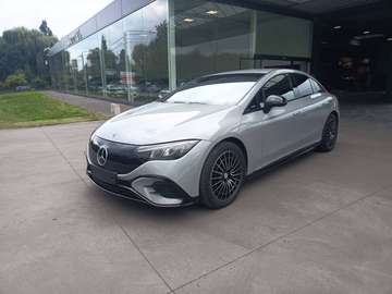 MB EQE 350 - Nightpack - Keyless Go - 19"AMG velgen - Memorypack - Distronic - AMG sportpack Exterieur