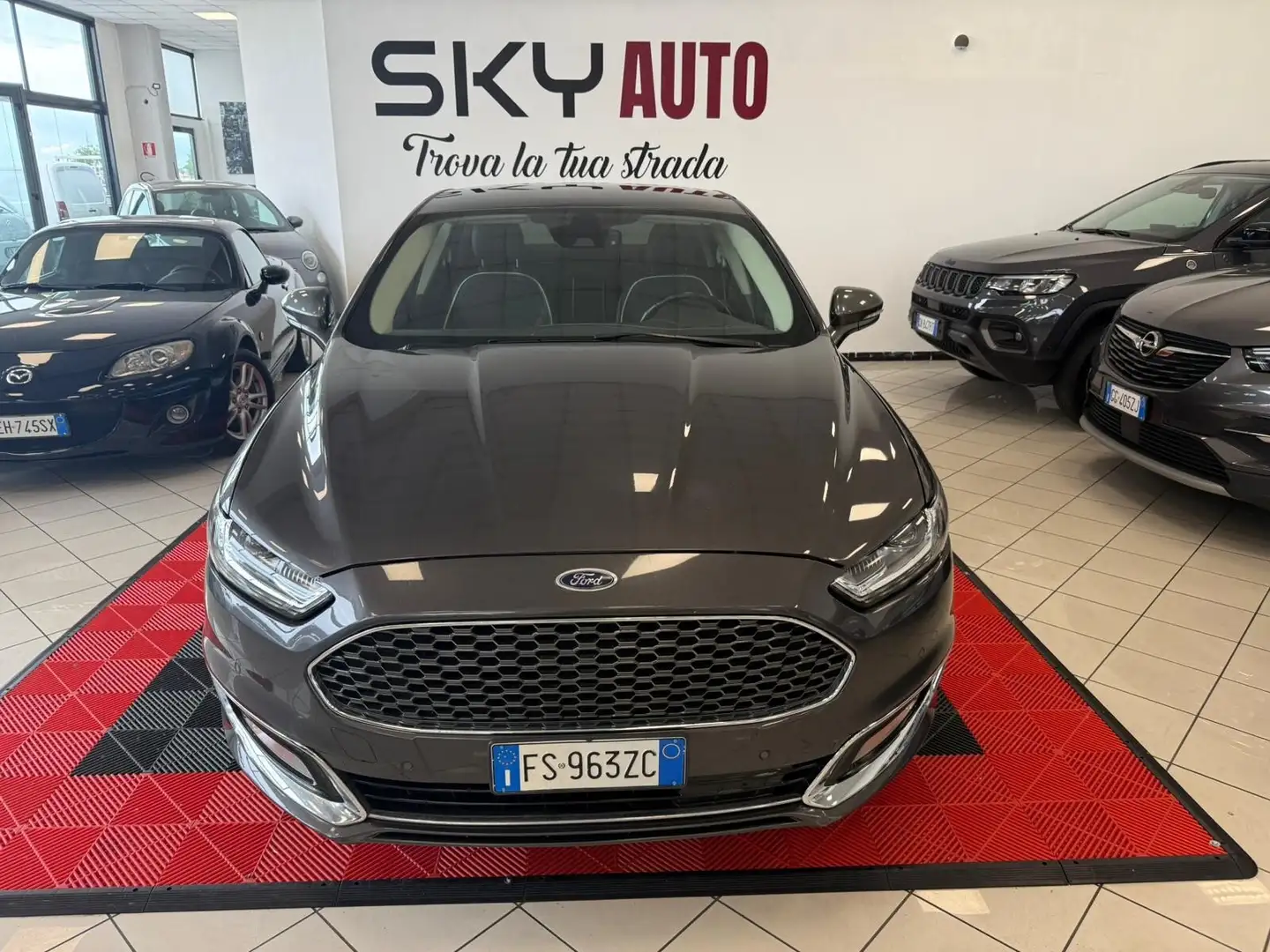 Ford Mondeo Full Hybrid 2.0 187 CV eCVT 4 porte Vignale Grey - 1
