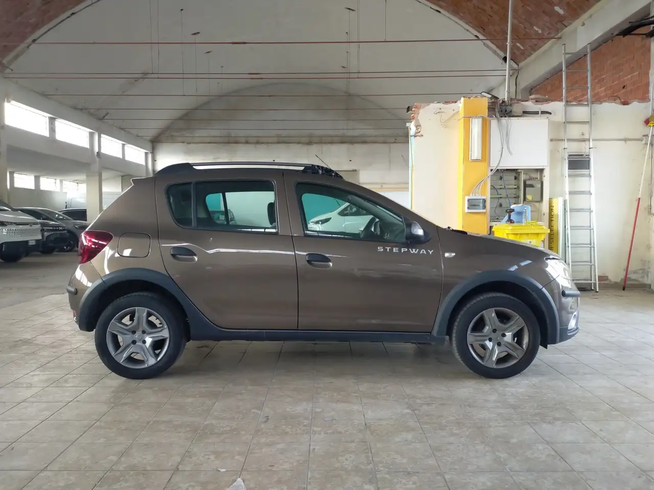 Dacia Sandero STEPWAY 1.0 TCE COMFORT ECO-G 100CV, миниатюра 2