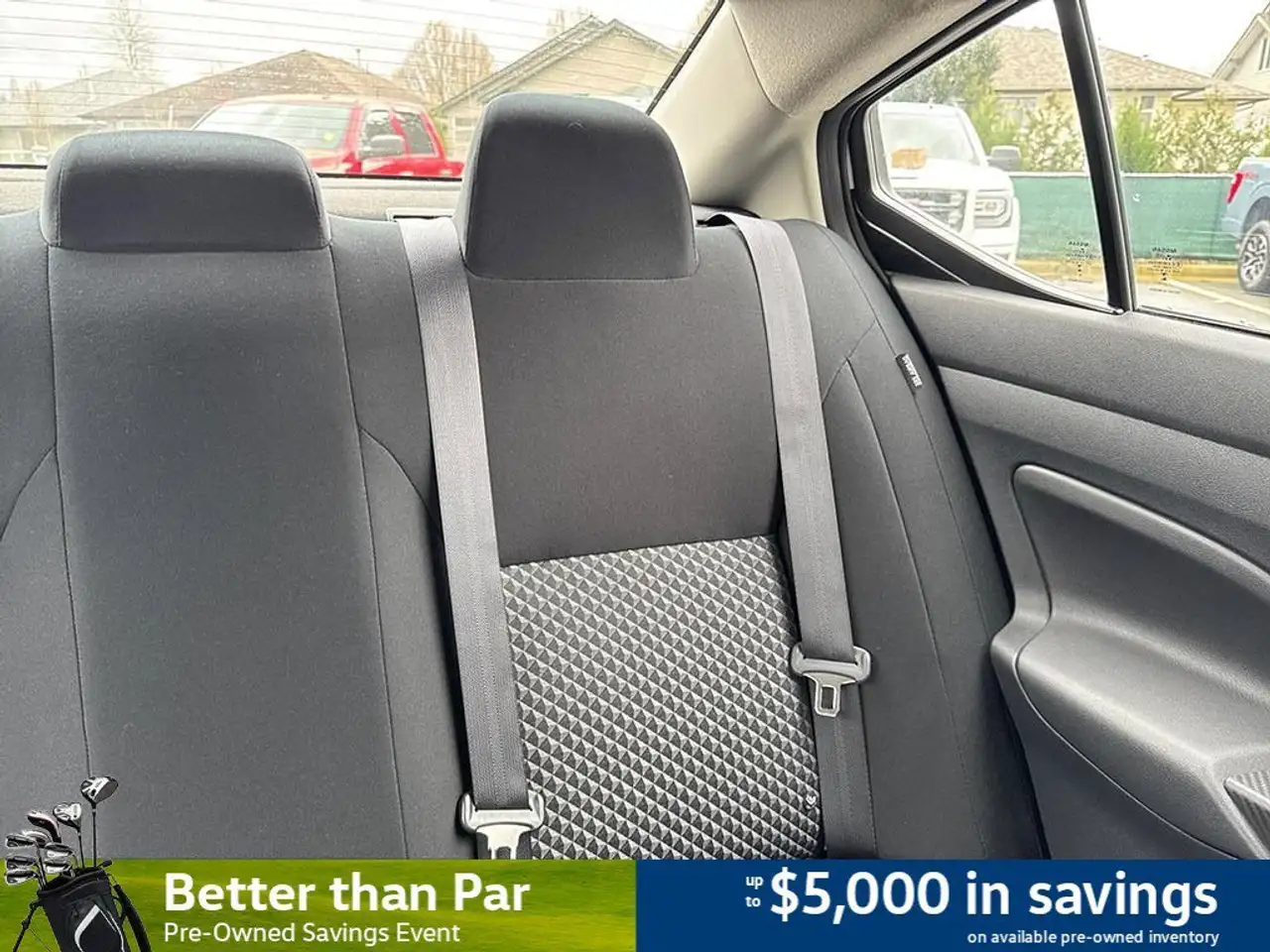Nissan Versa снимка Nissan Versa