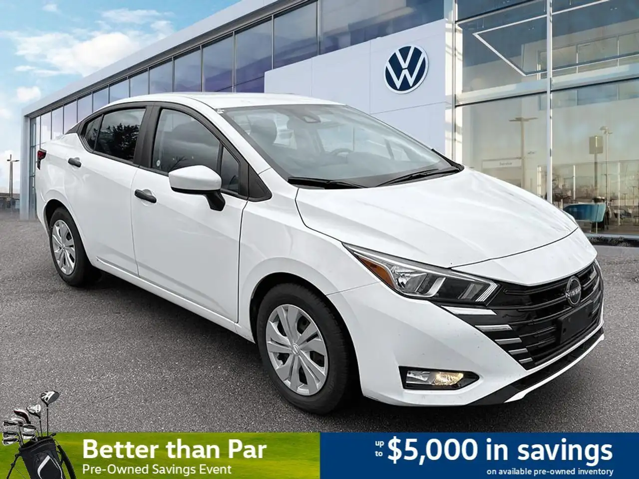 Nissan Versa снимка Nissan Versa