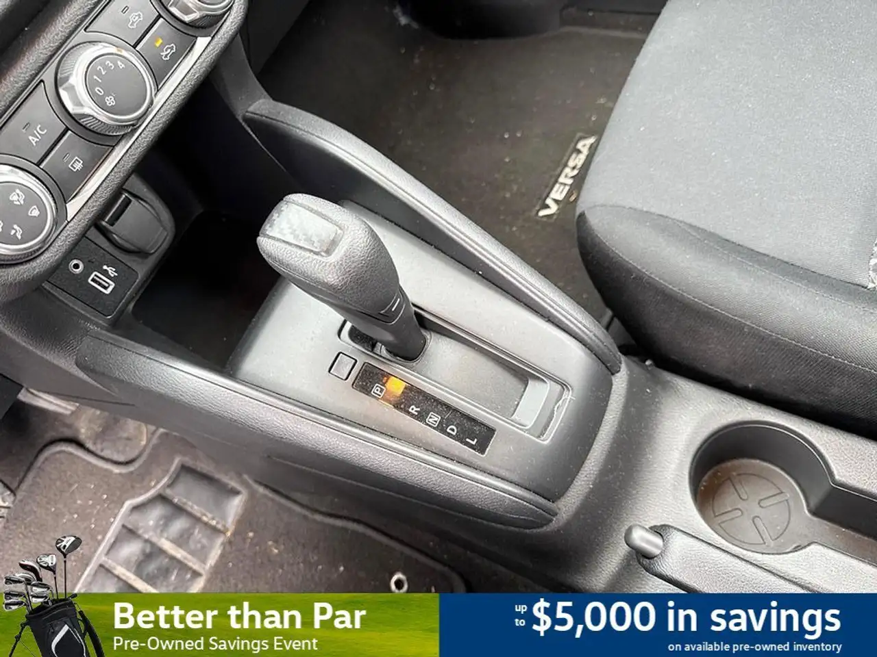 Nissan Versa снимка Nissan Versa