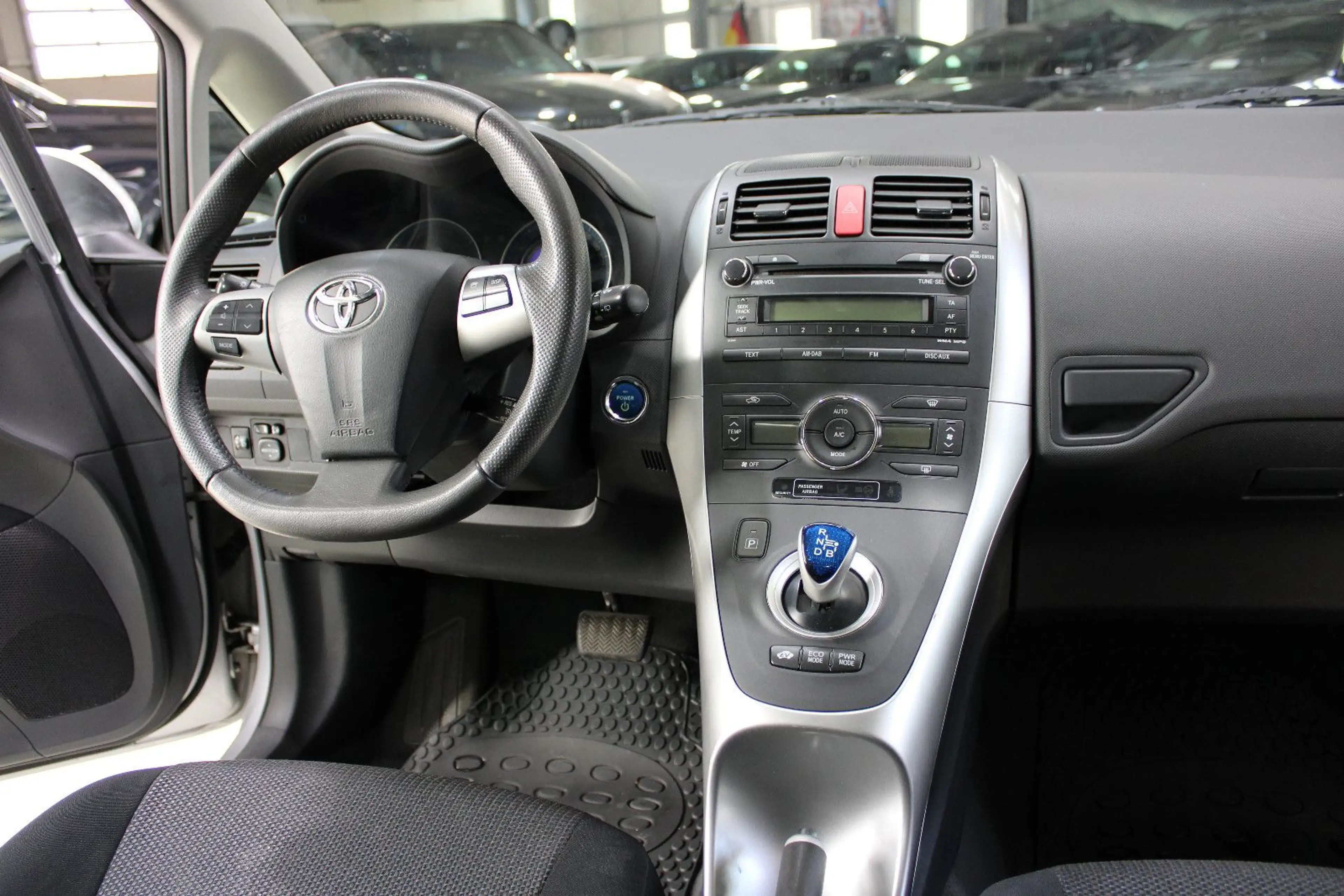 Toyota Auris 1.8 Hybrid/Benzin, Edition,Kamera — photo 7